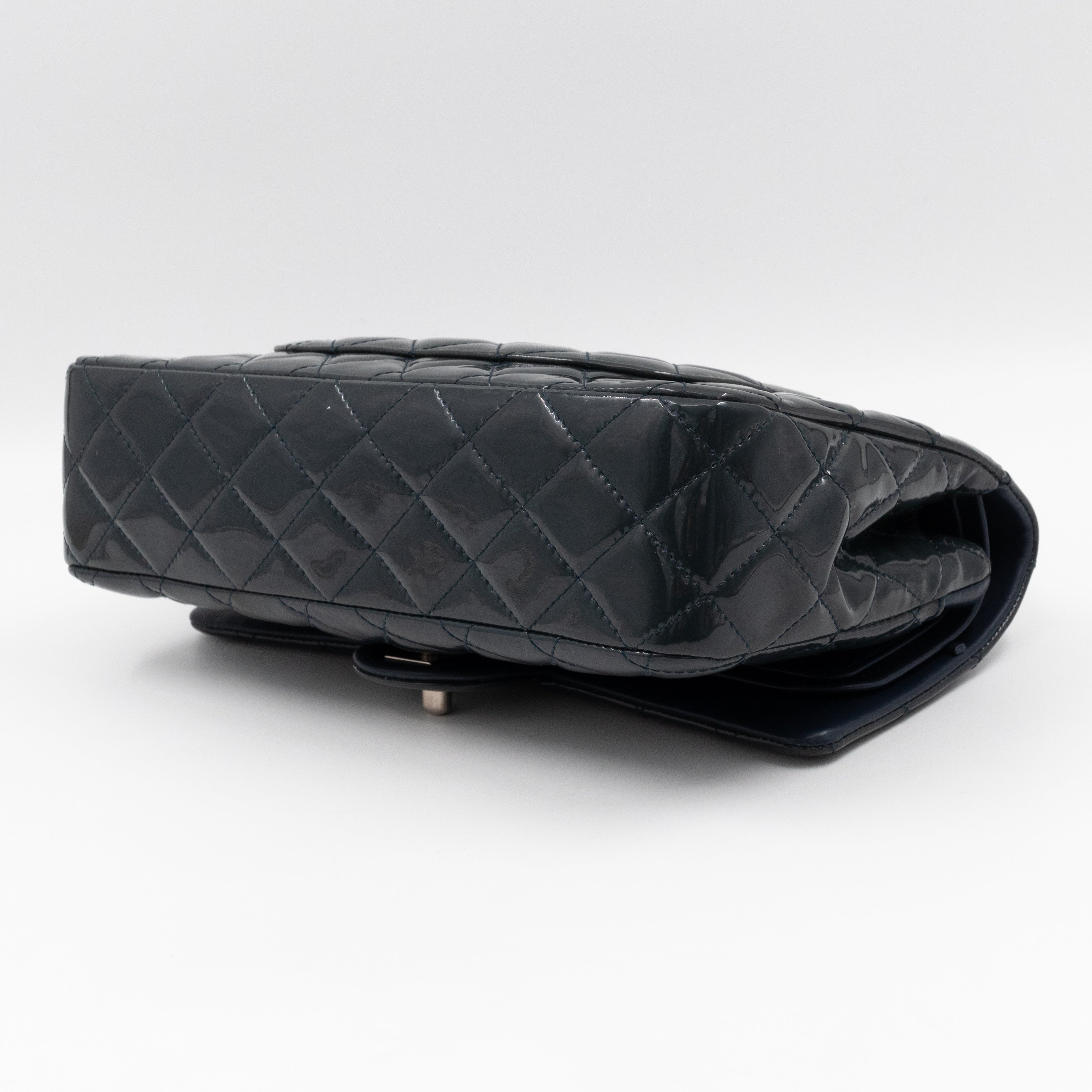 Classic Double Flap Medium Navy Patent Leather