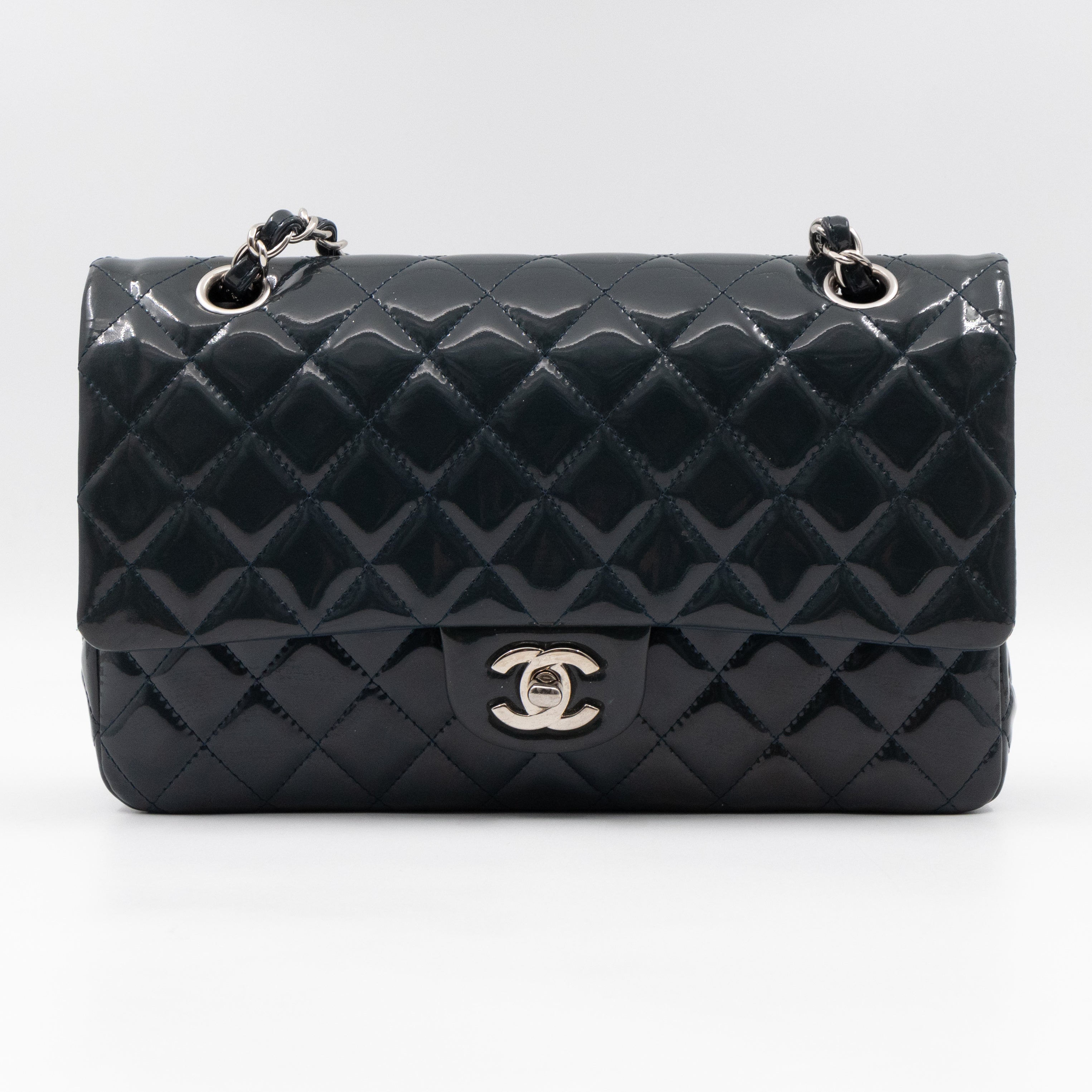 Classic Double Flap Medium Navy Patent Leather