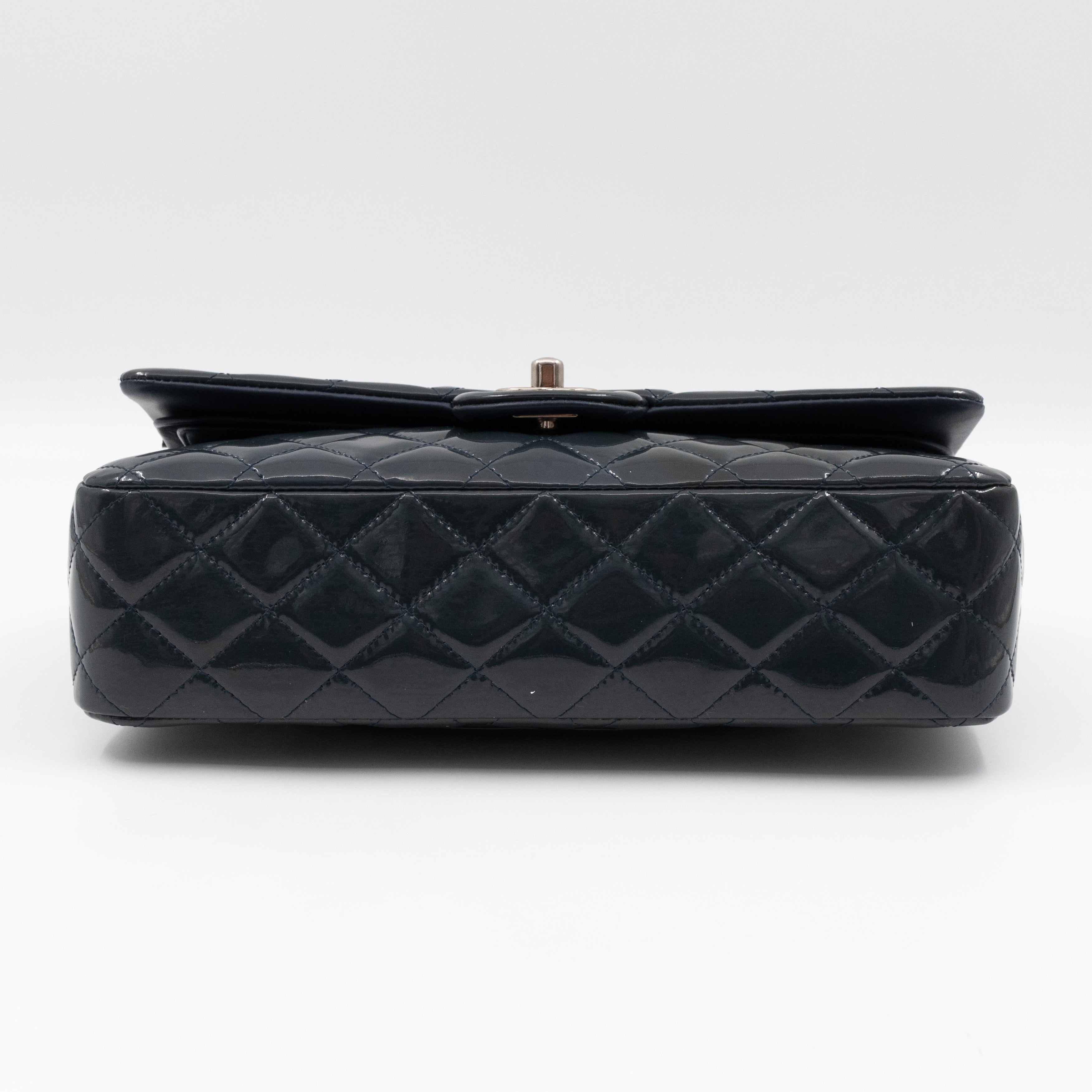 Classic Double Flap Medium Navy Patent Leather