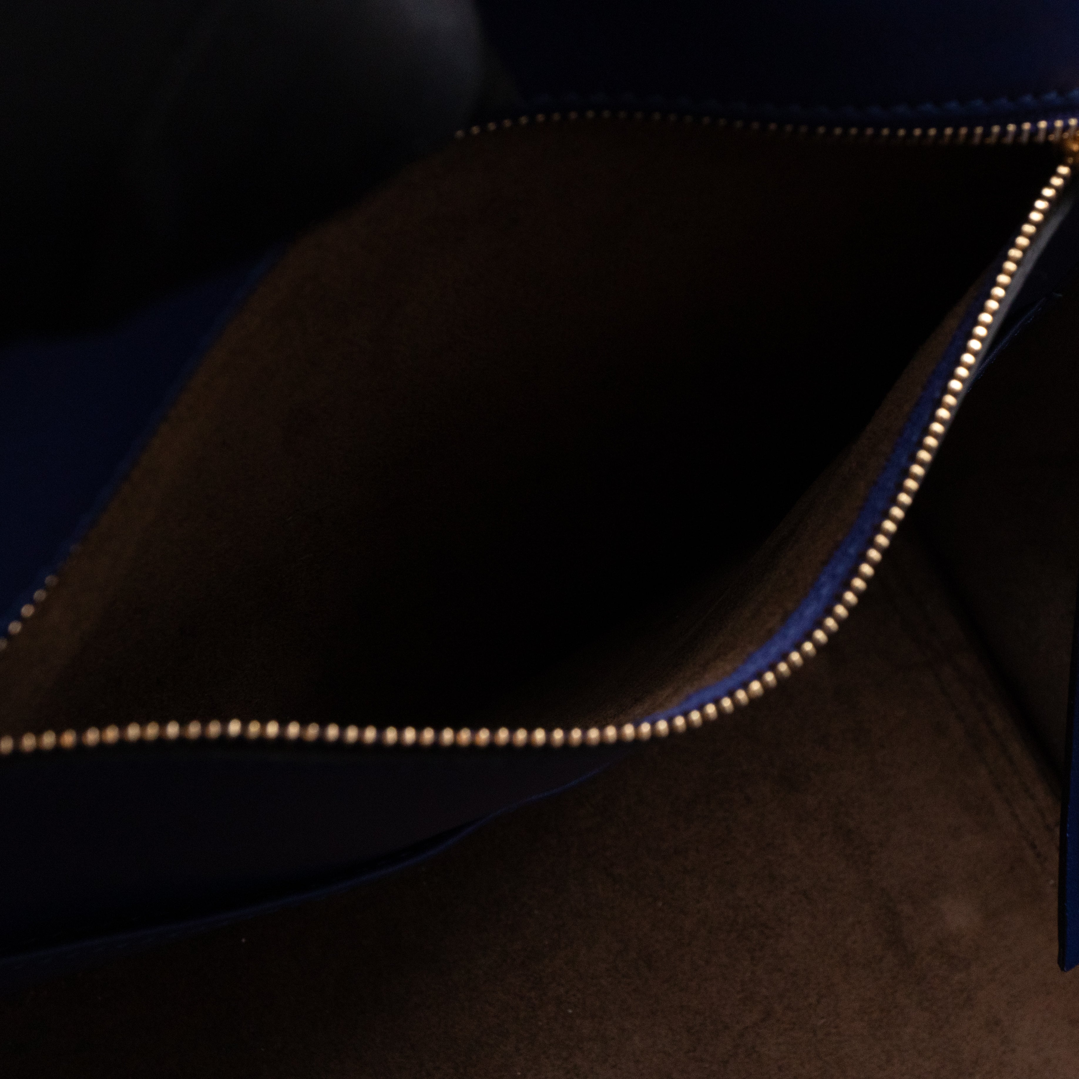 Tie Knot Tote Bag Medium Navy Leather