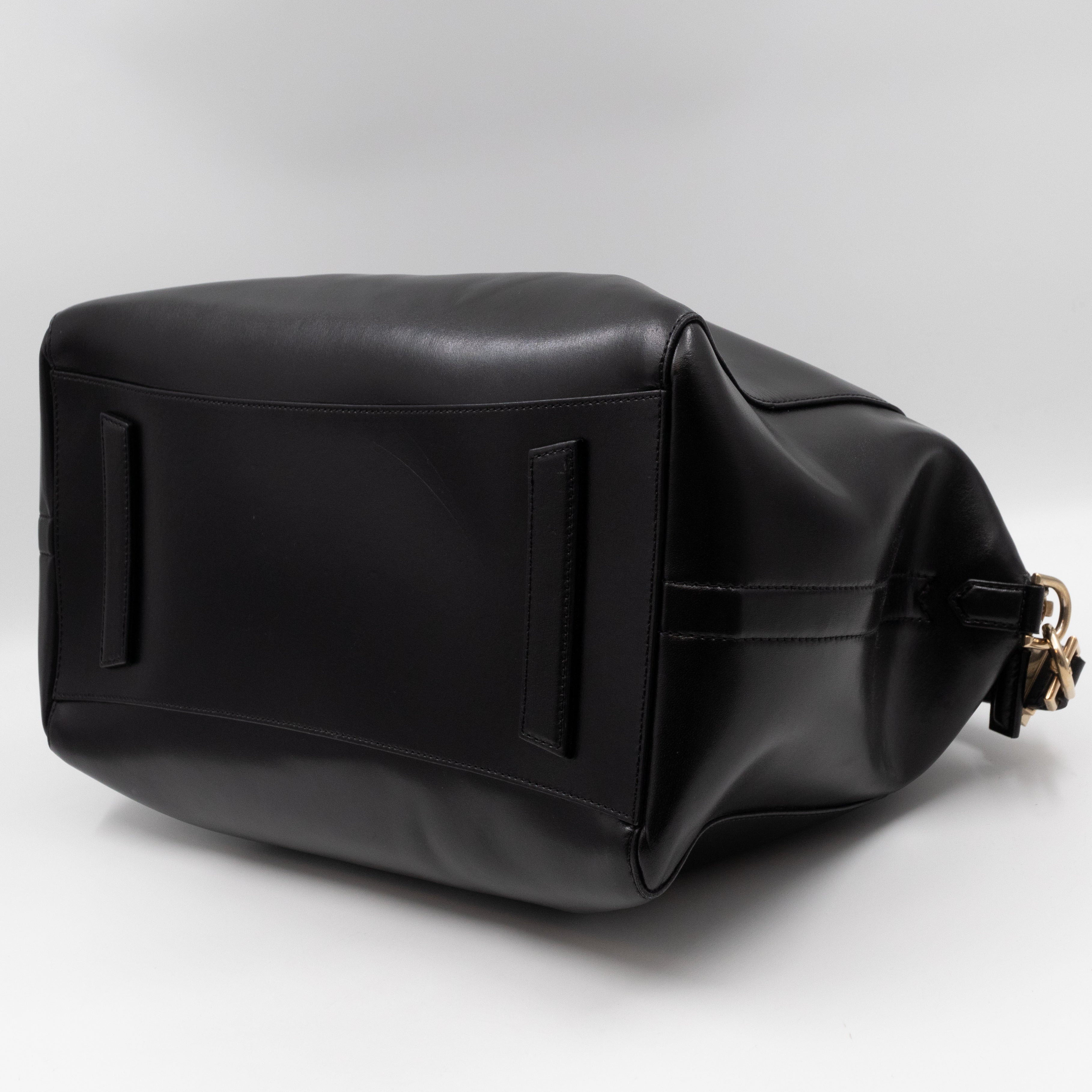Antigona Large Black Leather