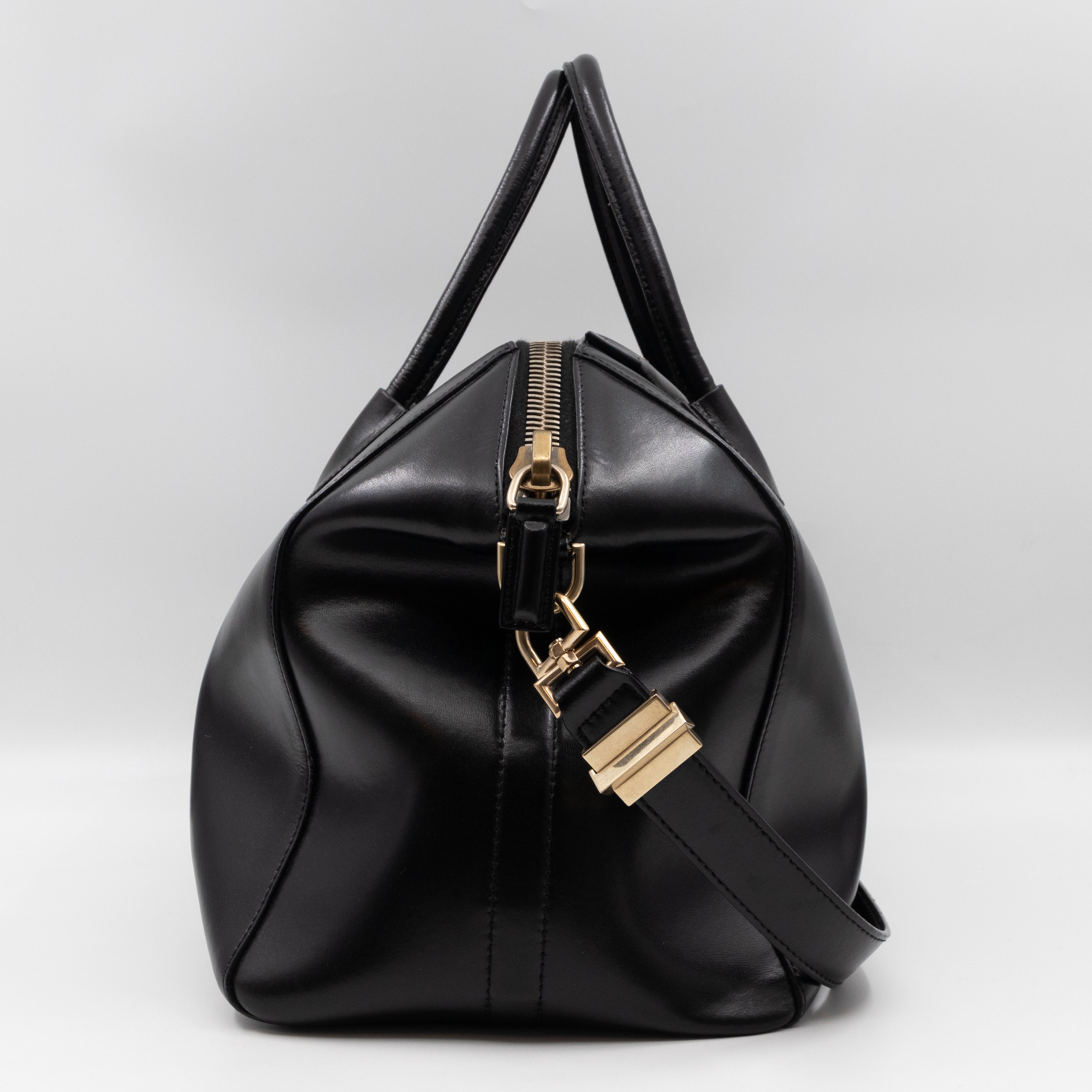 Antigona Large Black Leather