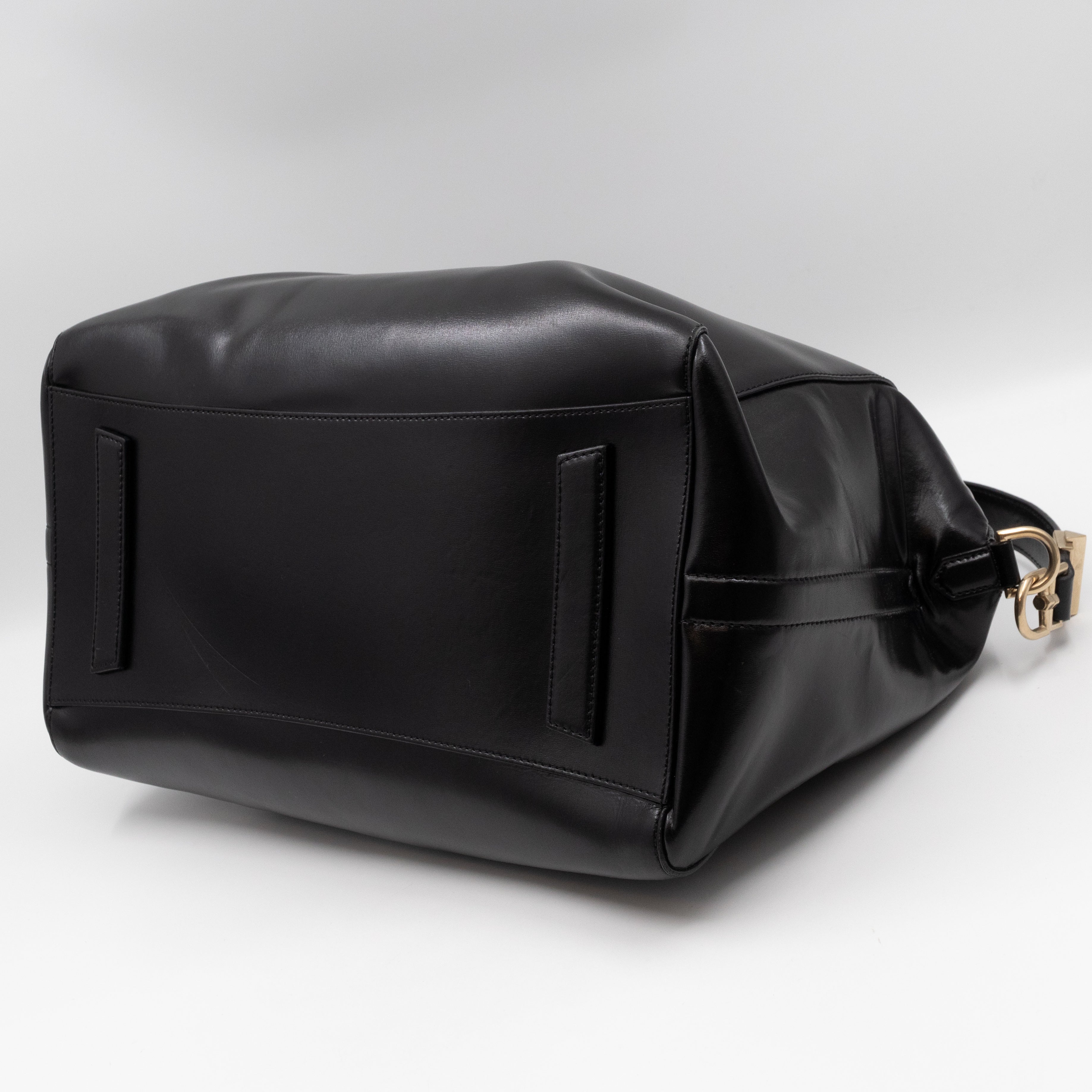 Antigona Large Black Leather