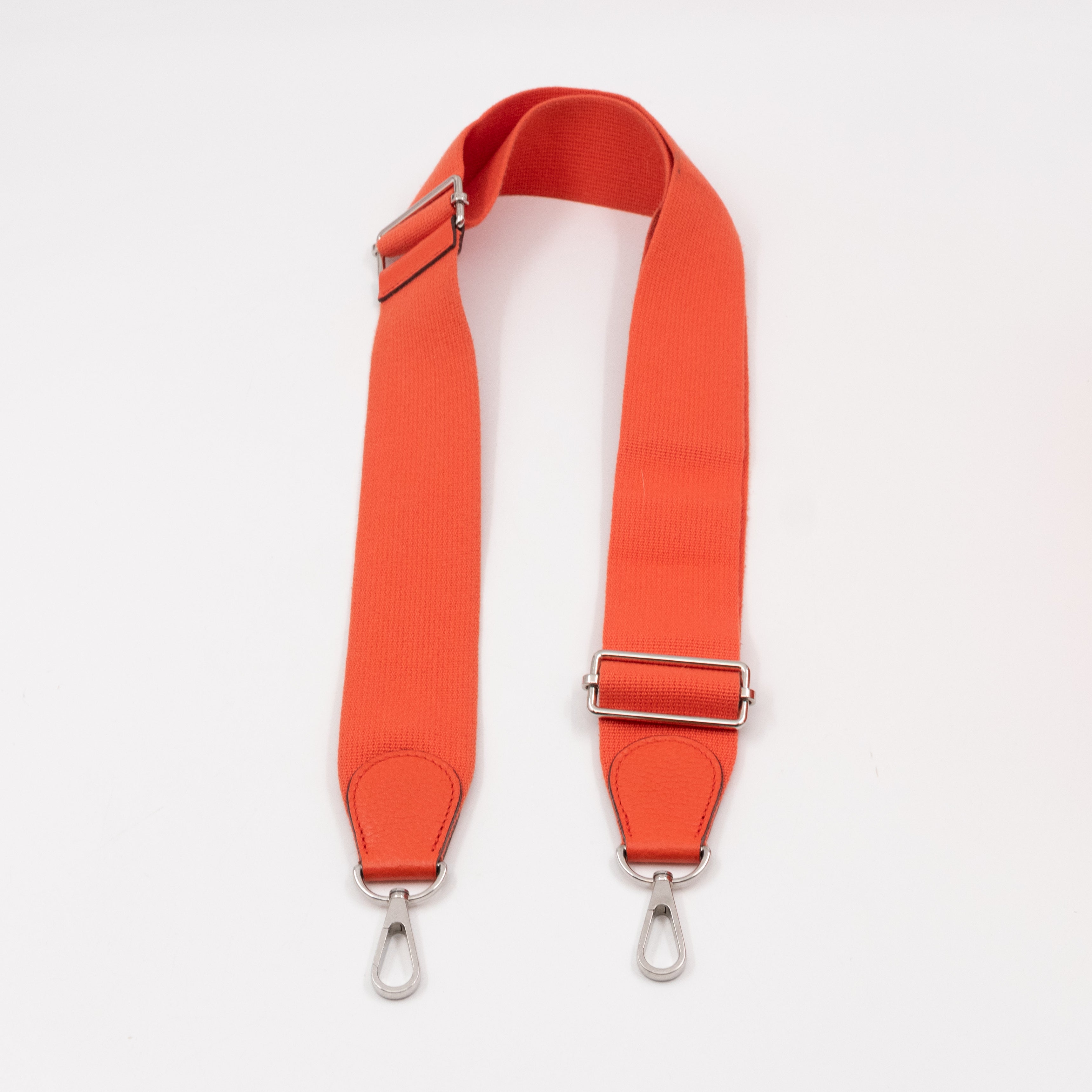Evelyne III 33 Orange Feu Leather