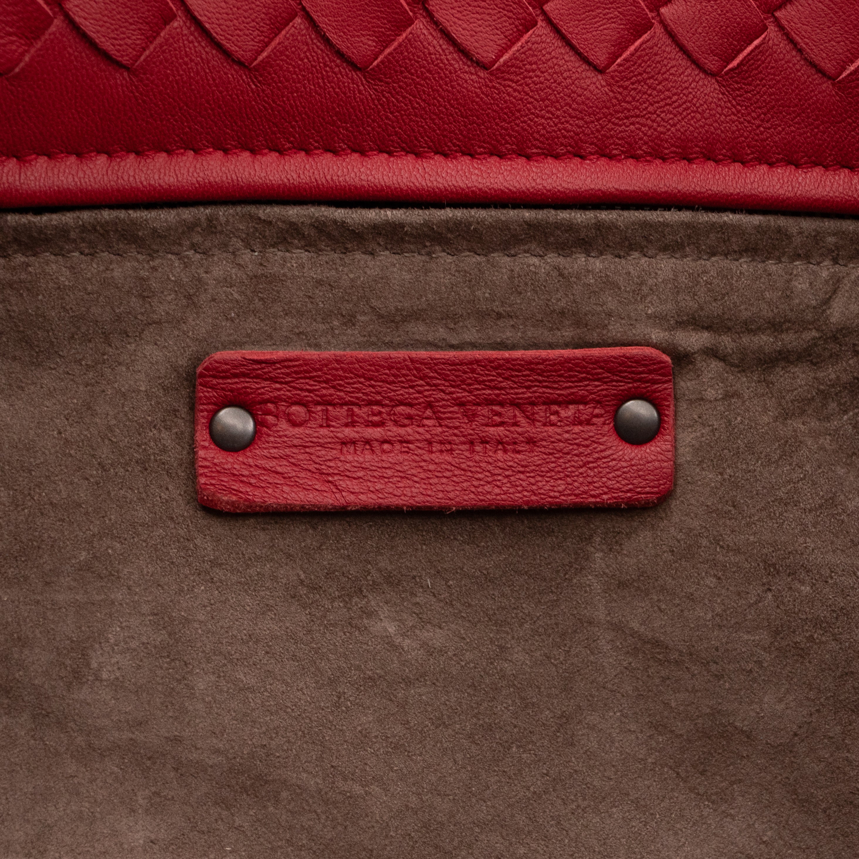 Garda Bella Shoulder Bag Red Intrecciato Lether