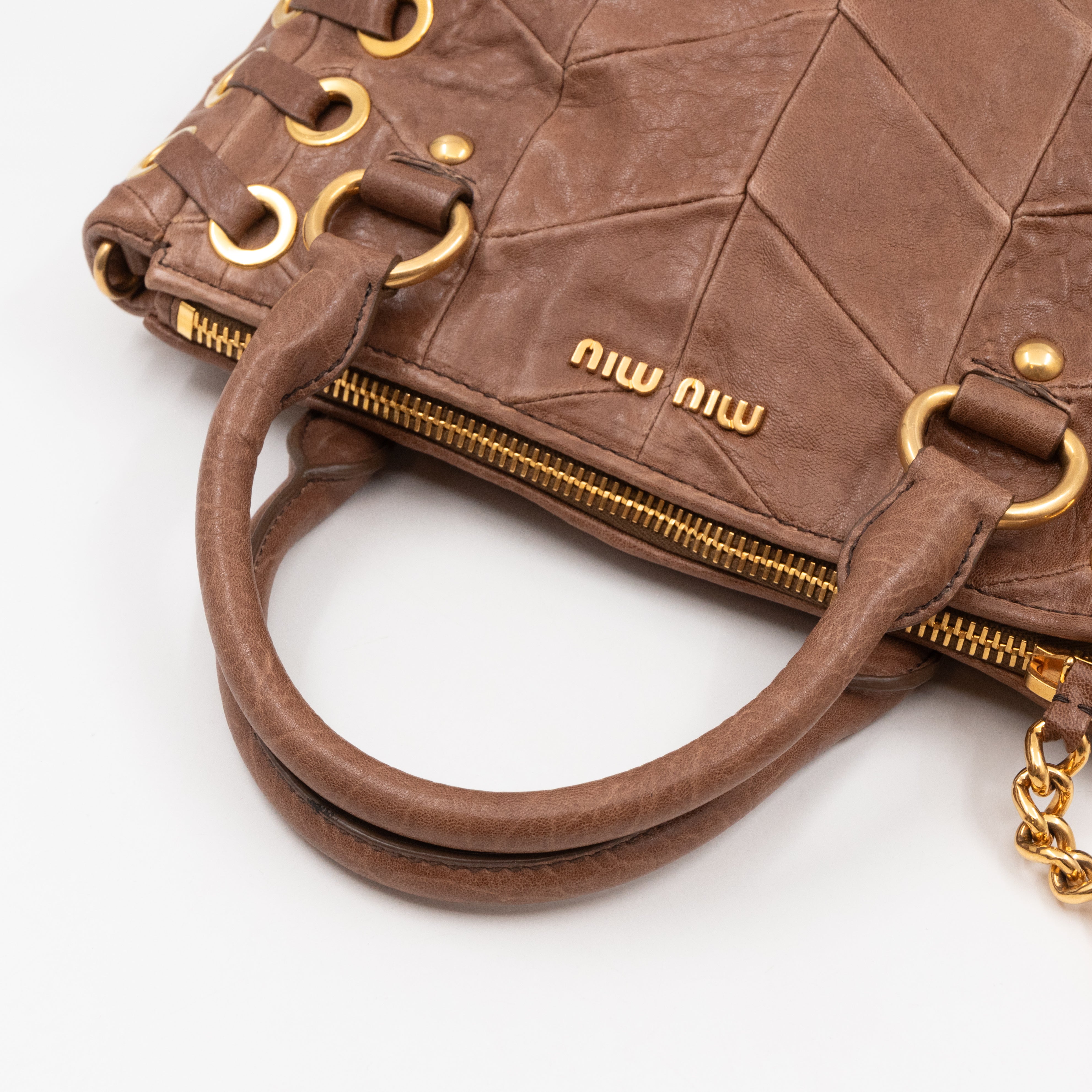 Grommet Tote Caramel Chevron Leather