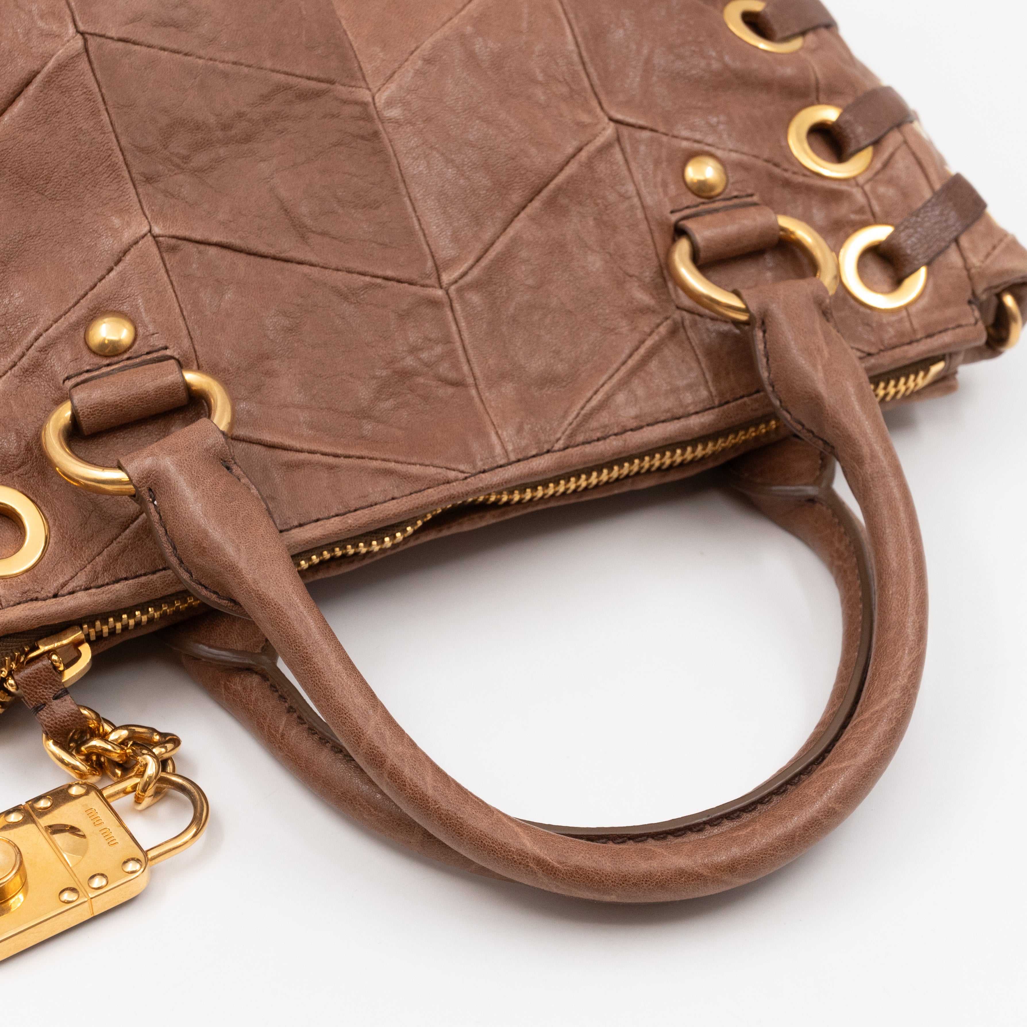 Grommet Tote Caramel Chevron Leather