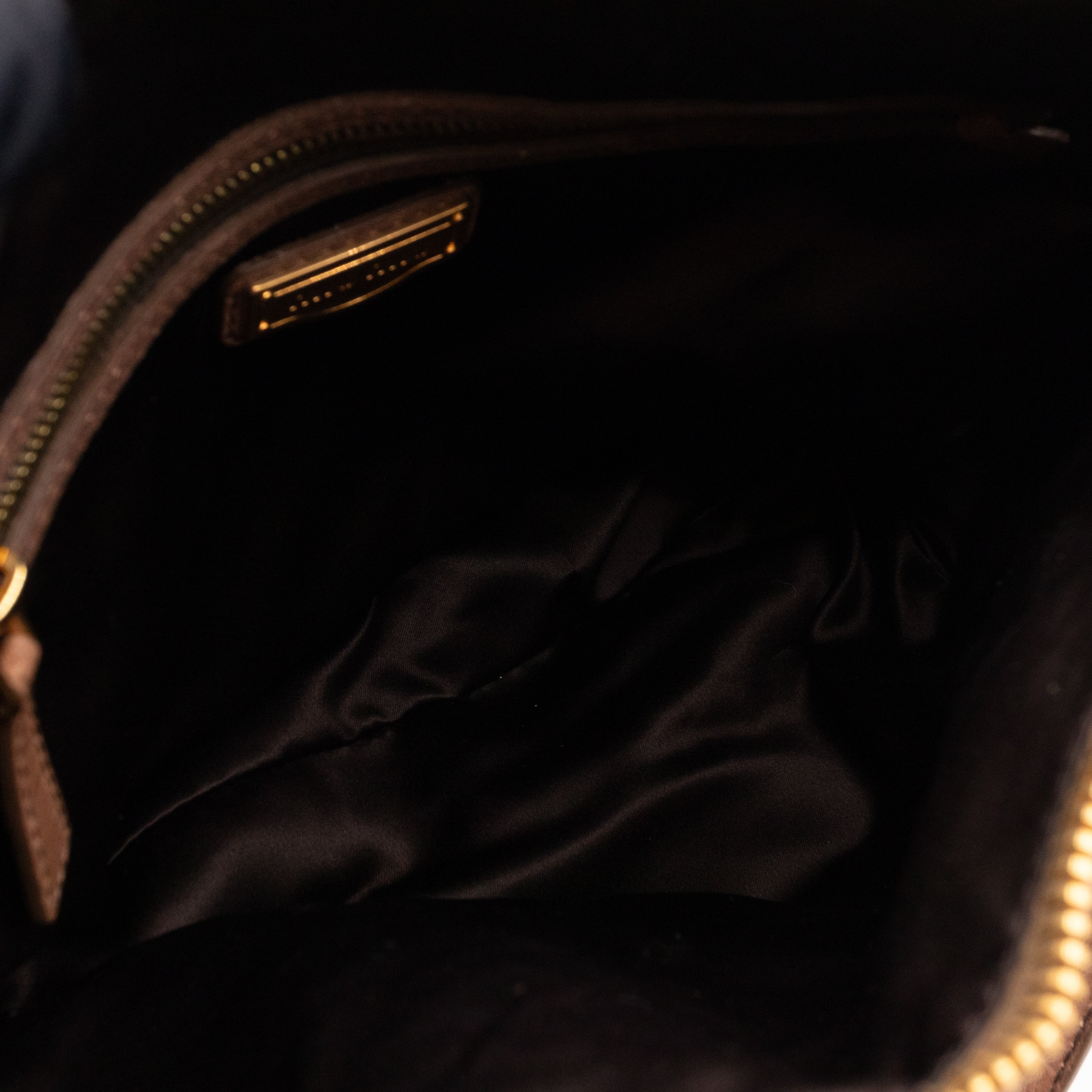 Grommet Tote Caramel Chevron Leather