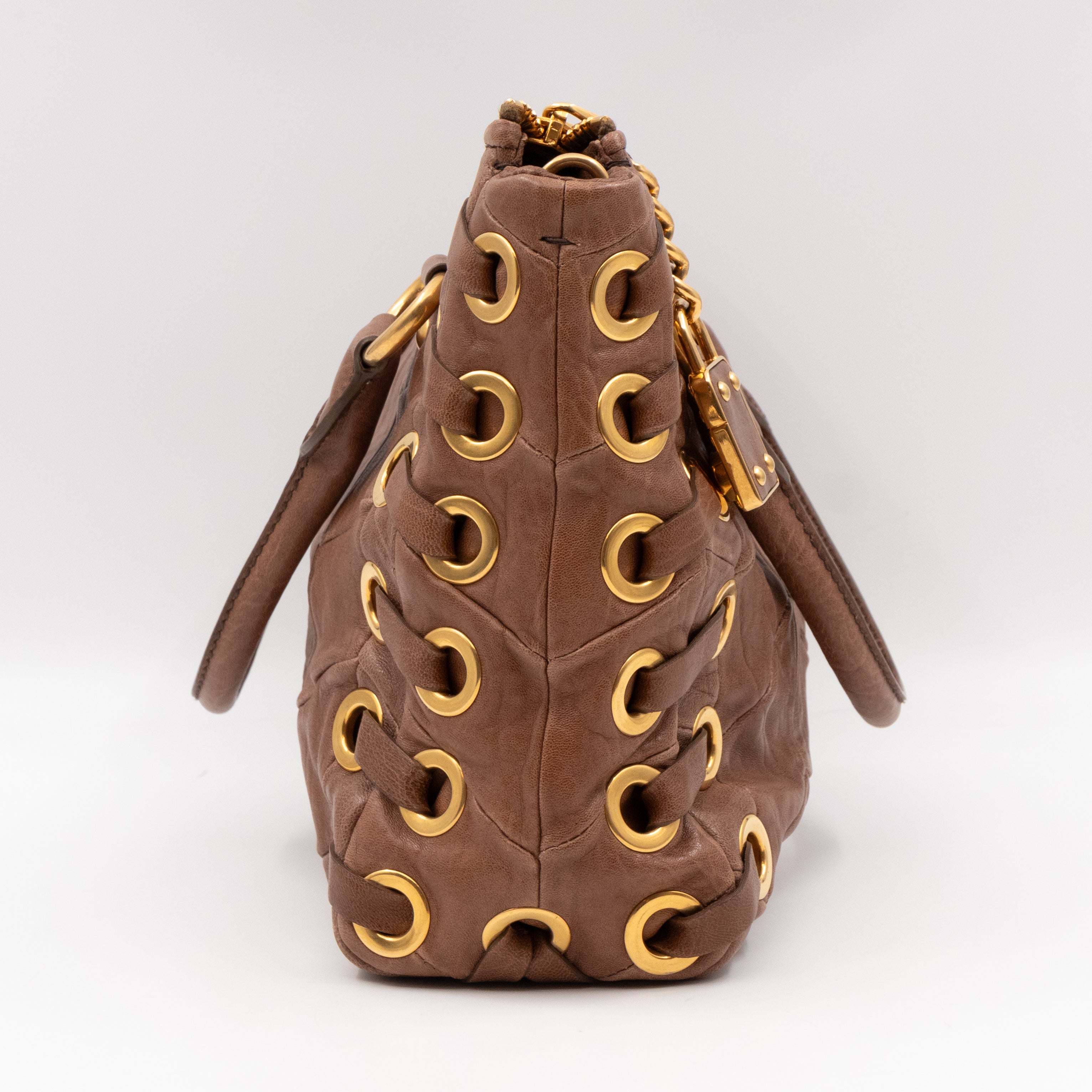 Grommet Tote Caramel Chevron Leather