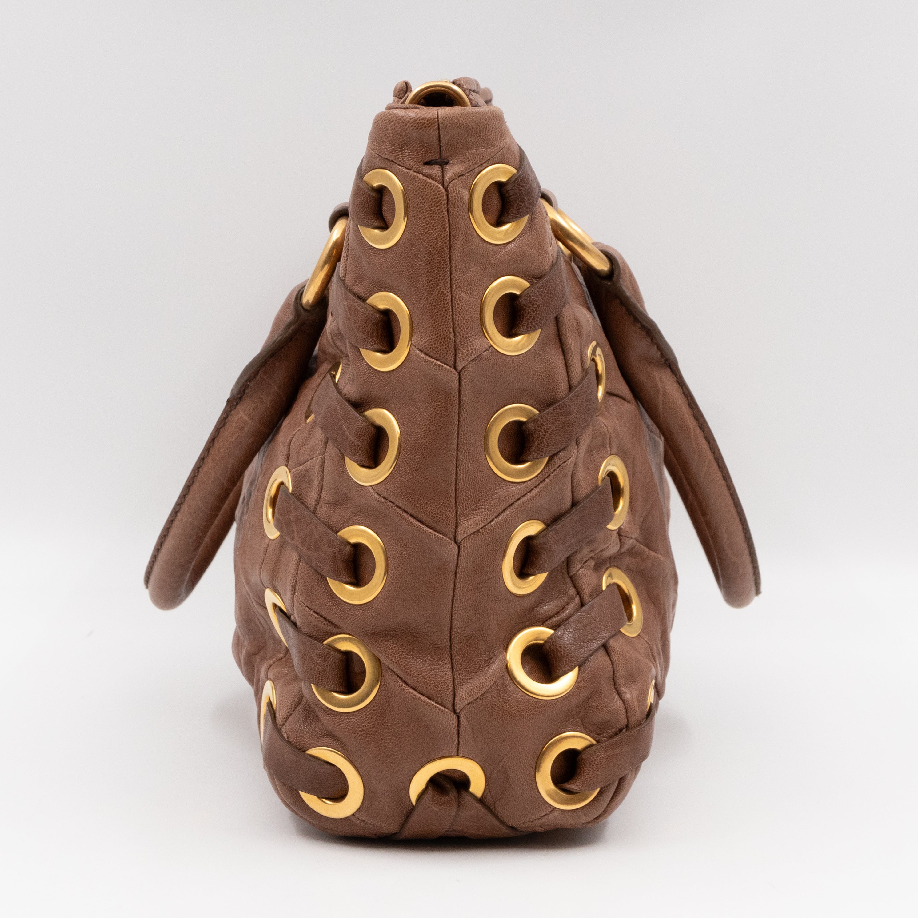 Grommet Tote Caramel Chevron Leather