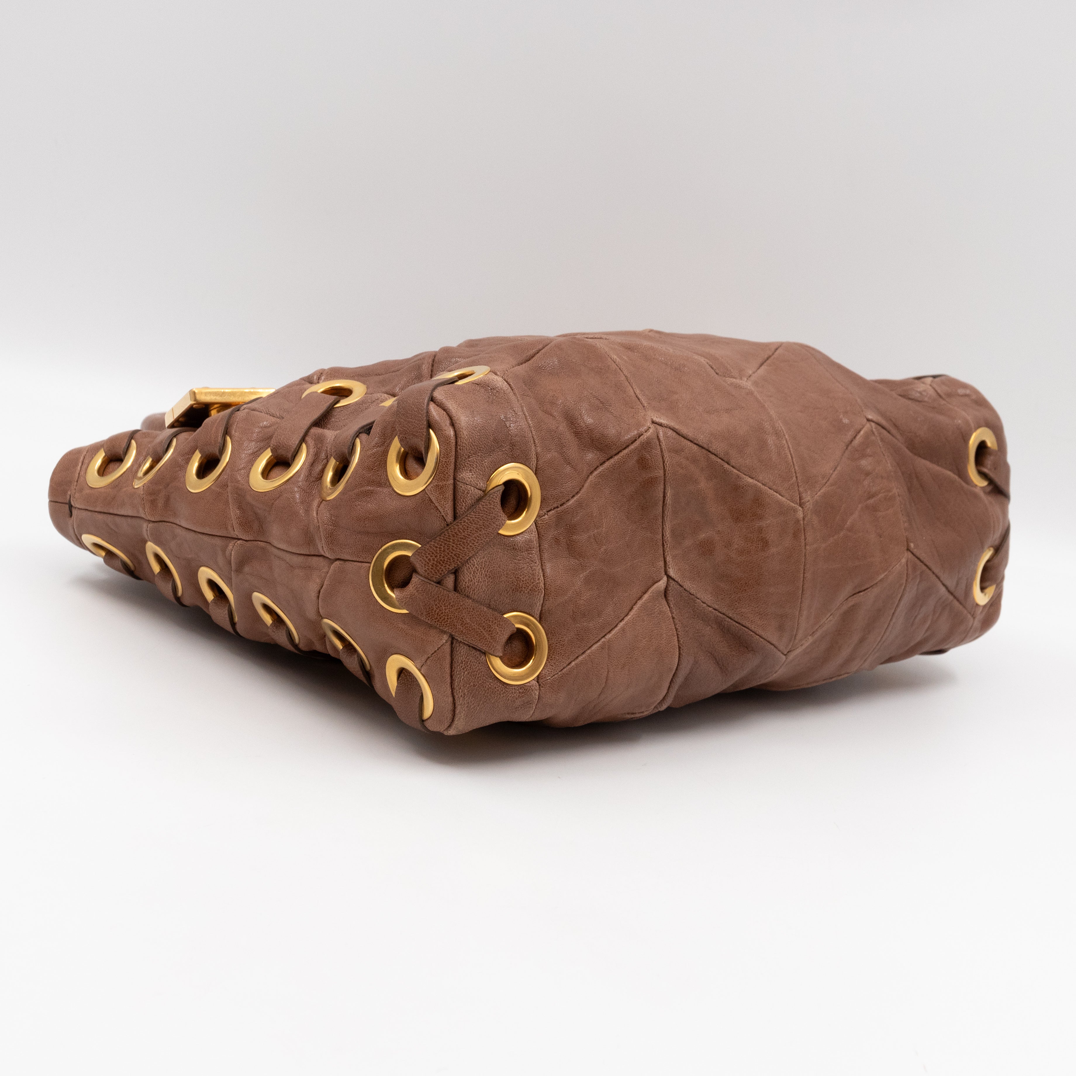 Grommet Tote Caramel Chevron Leather