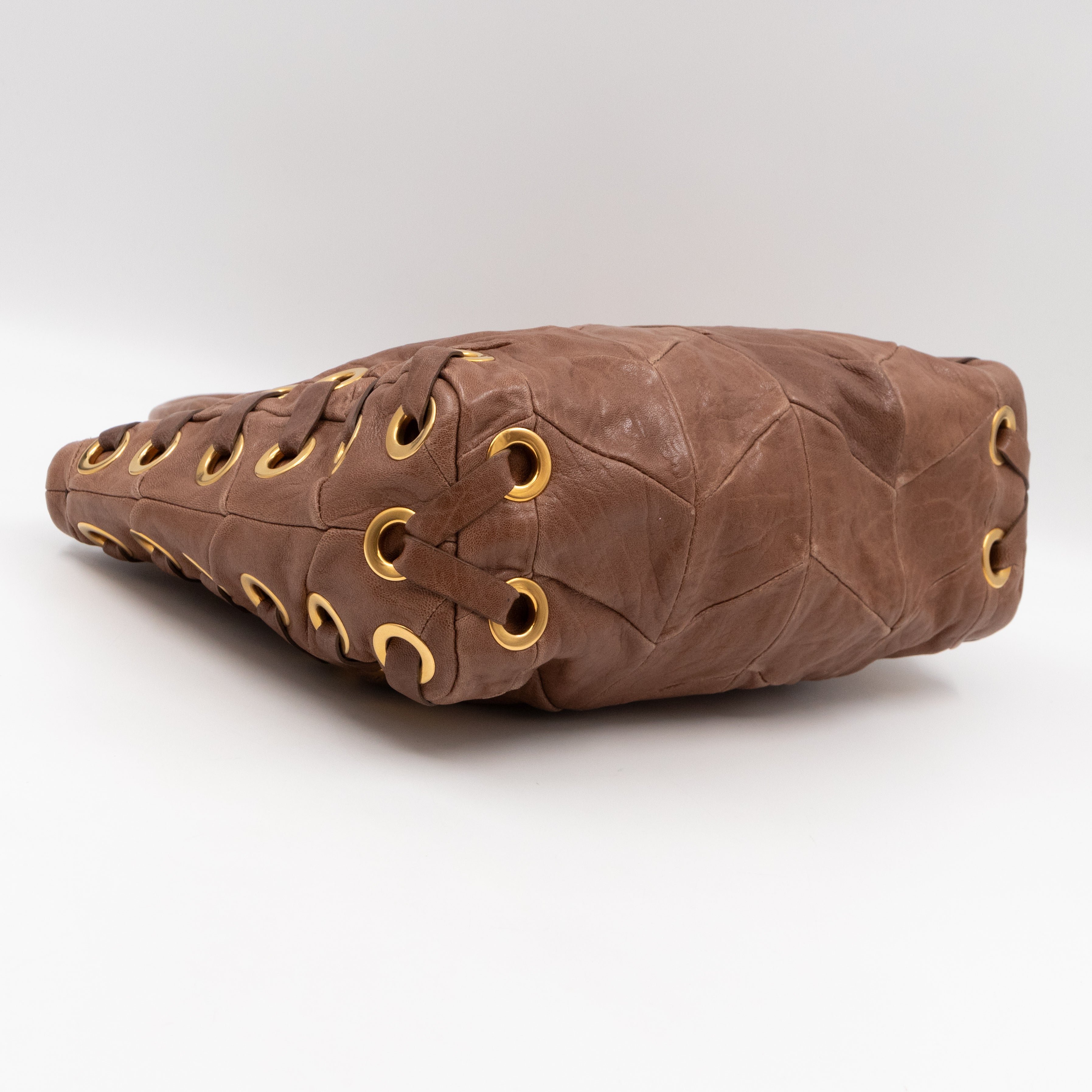 Grommet Tote Caramel Chevron Leather