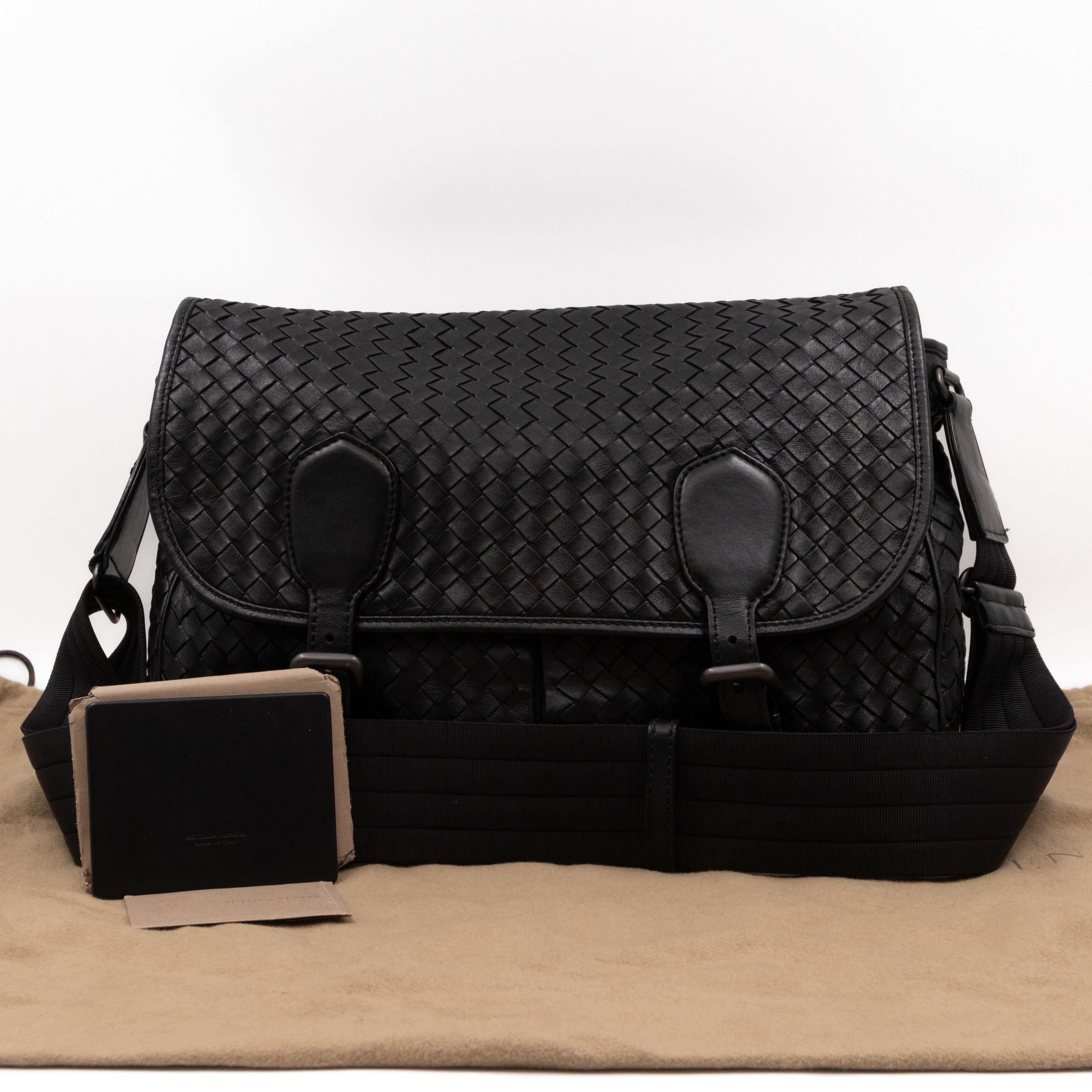 Gardena Messenger Bag Black Intrecciato Leather