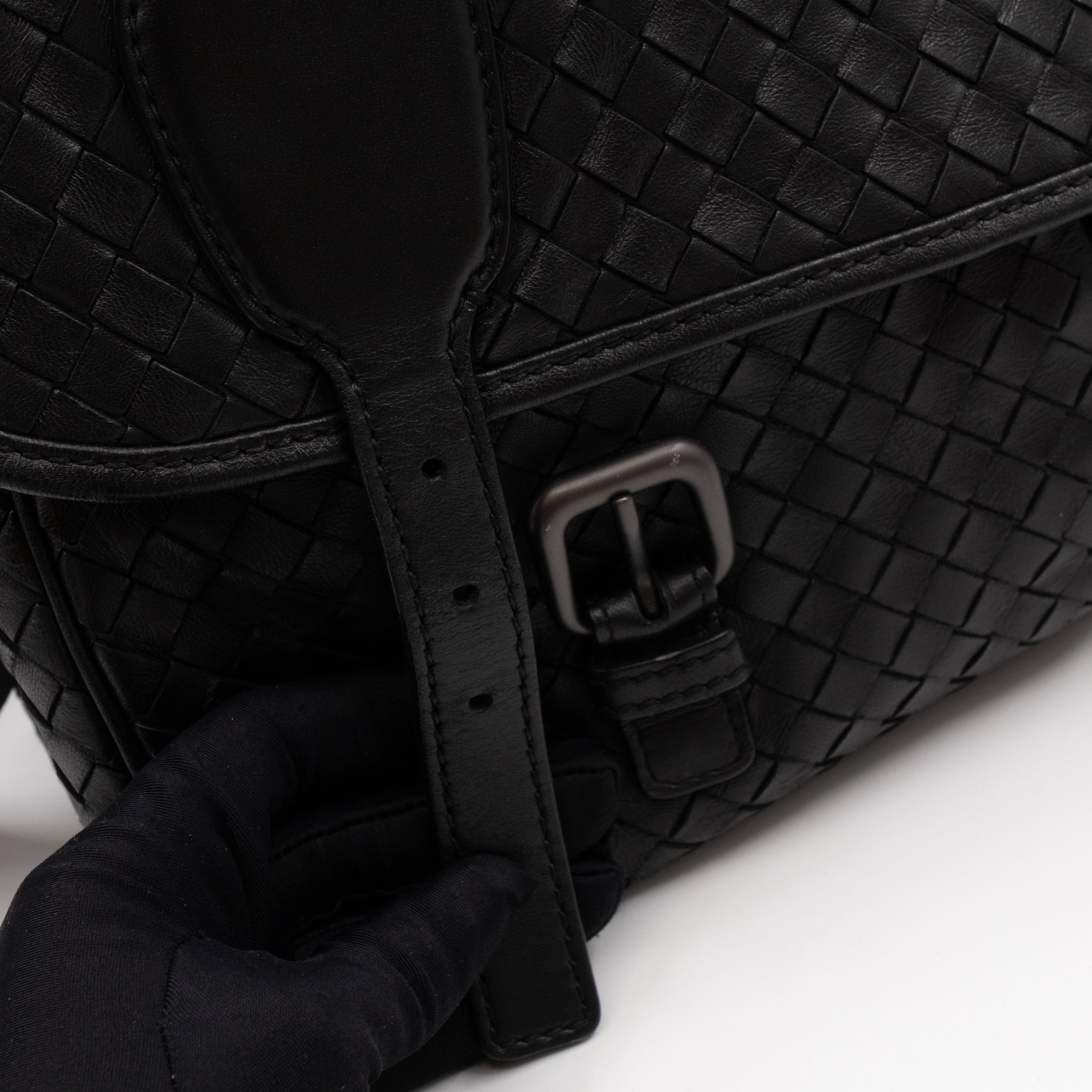 Gardena Messenger Bag Black Intrecciato Leather