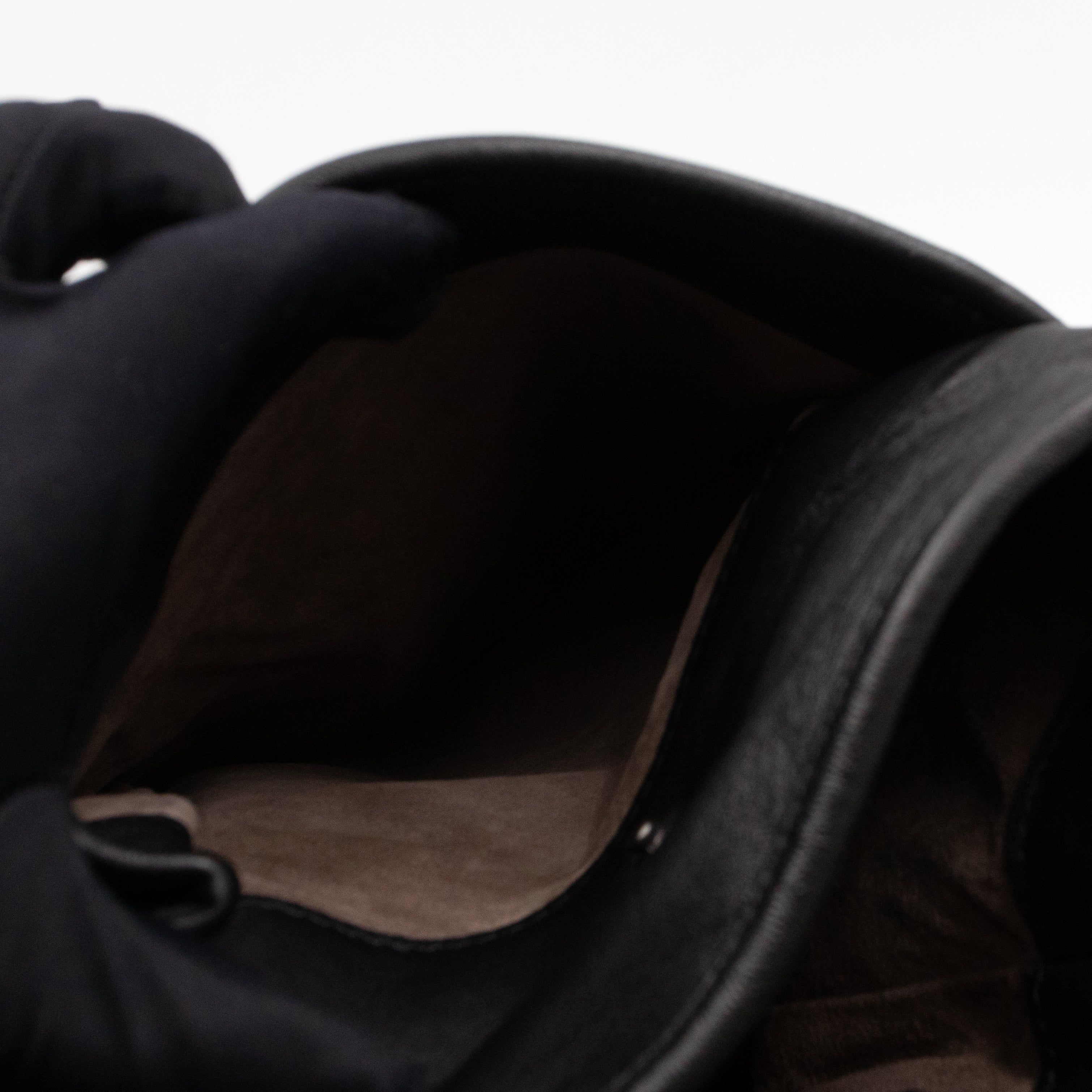 Gardena Messenger Bag Black Intrecciato Leather