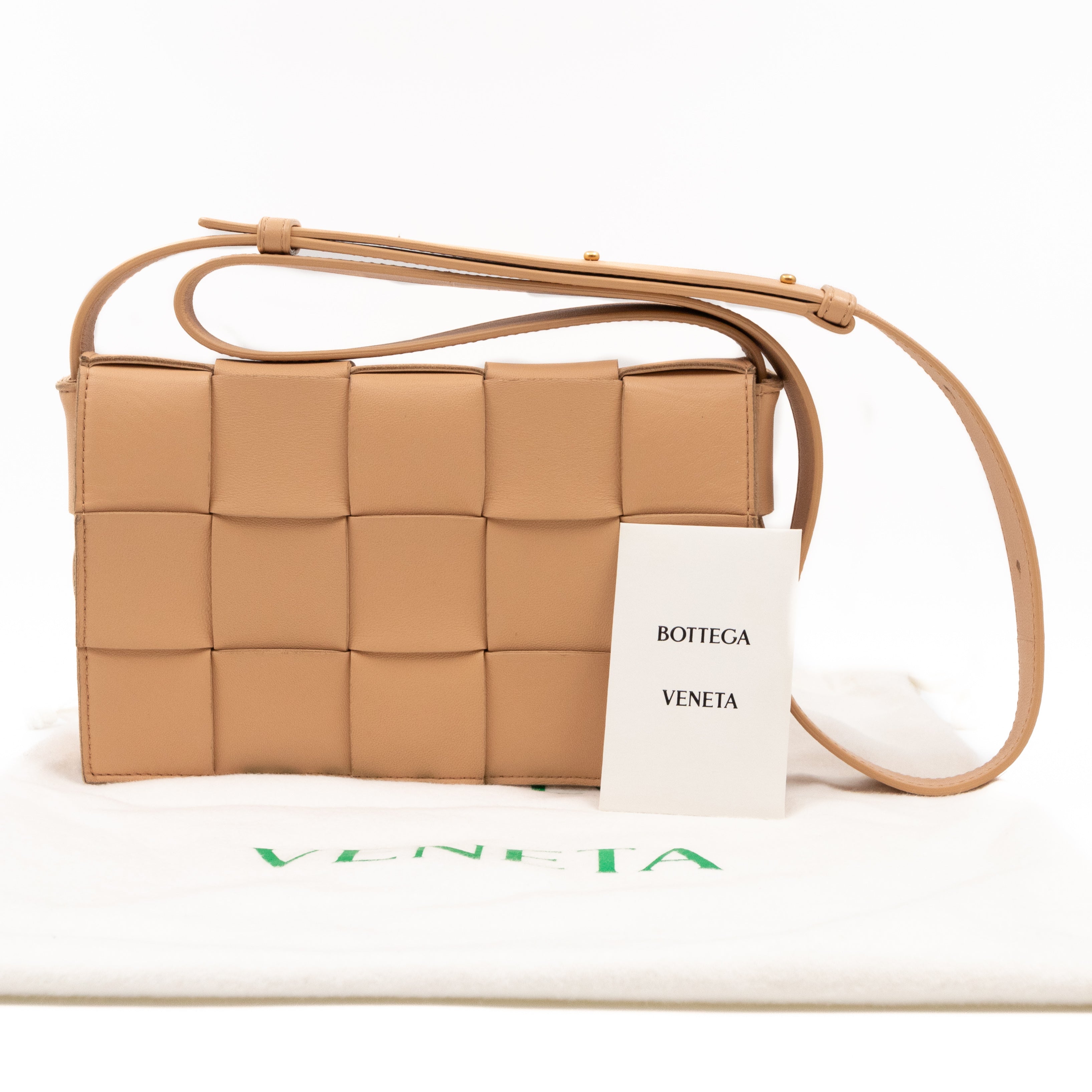 Classic Cassette Almond Intreccio Leather