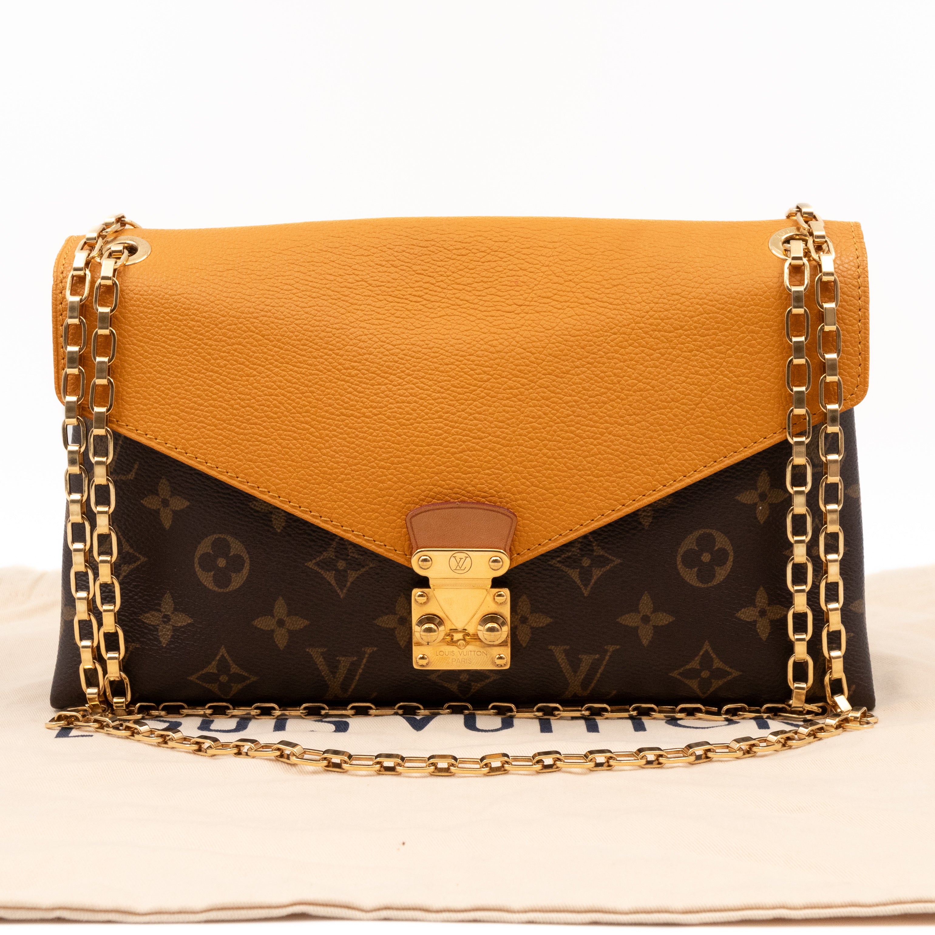 Pallas Chain Bag Monogram Safran