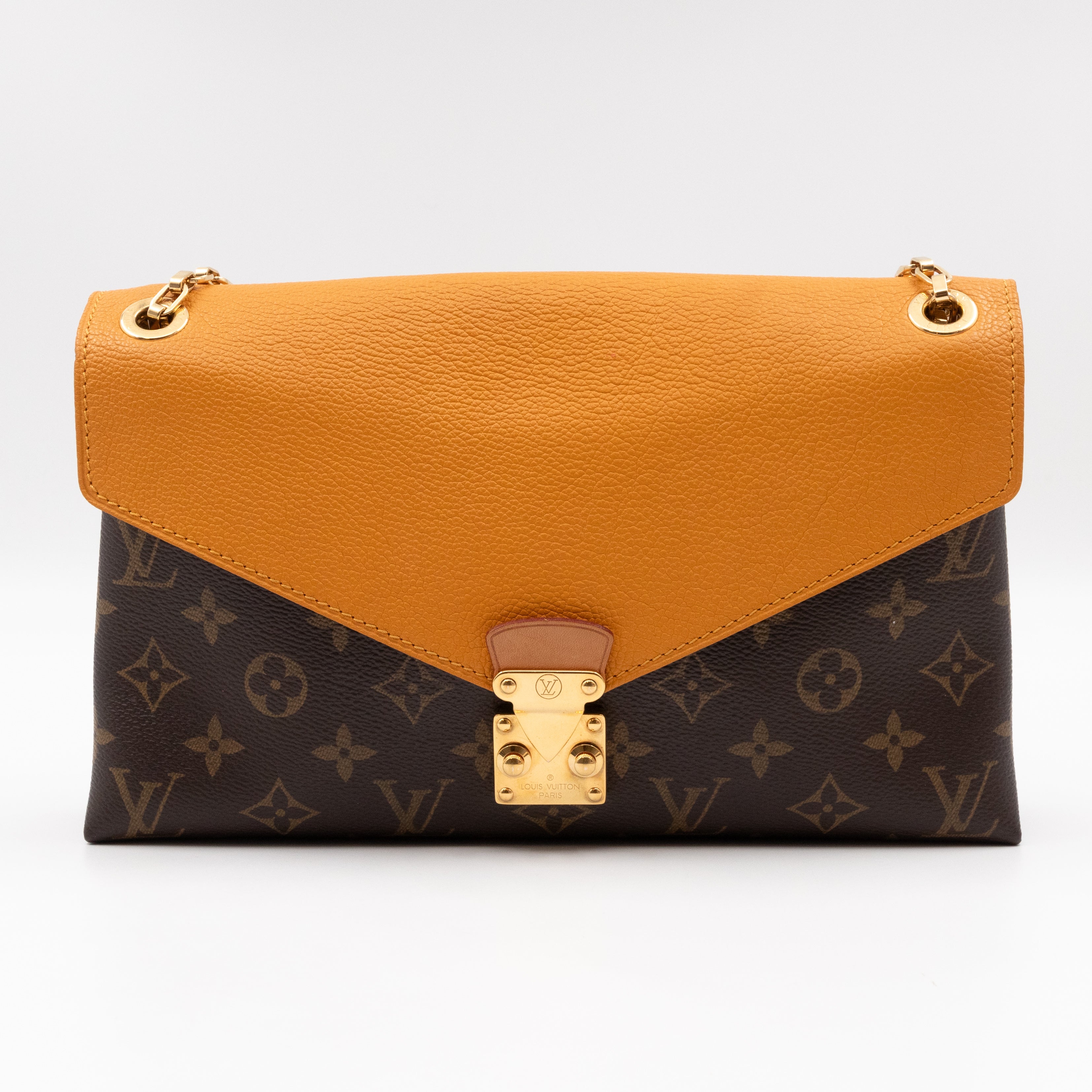 Pallas Chain Bag Monogram Safran