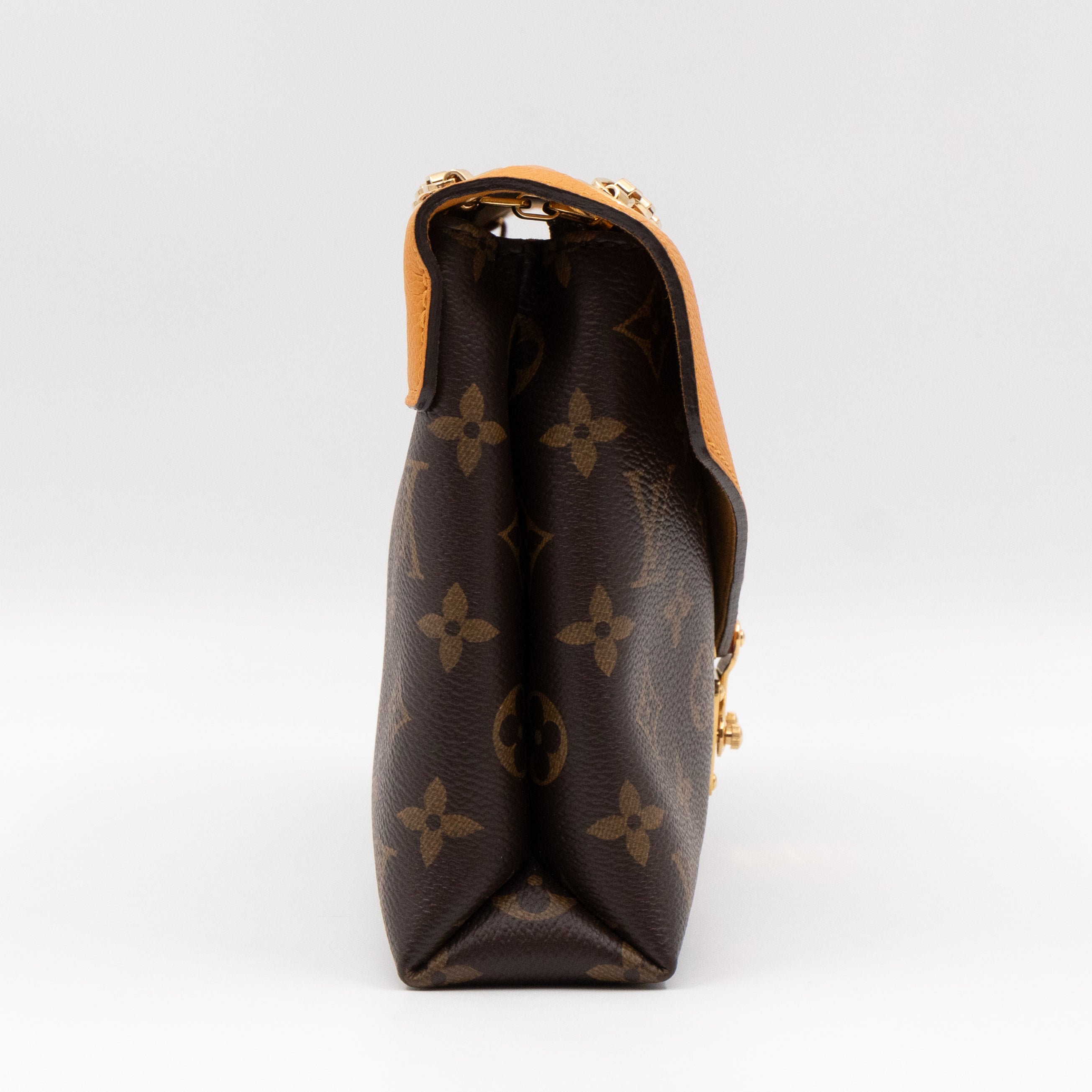 Pallas Chain Bag Monogram Safran