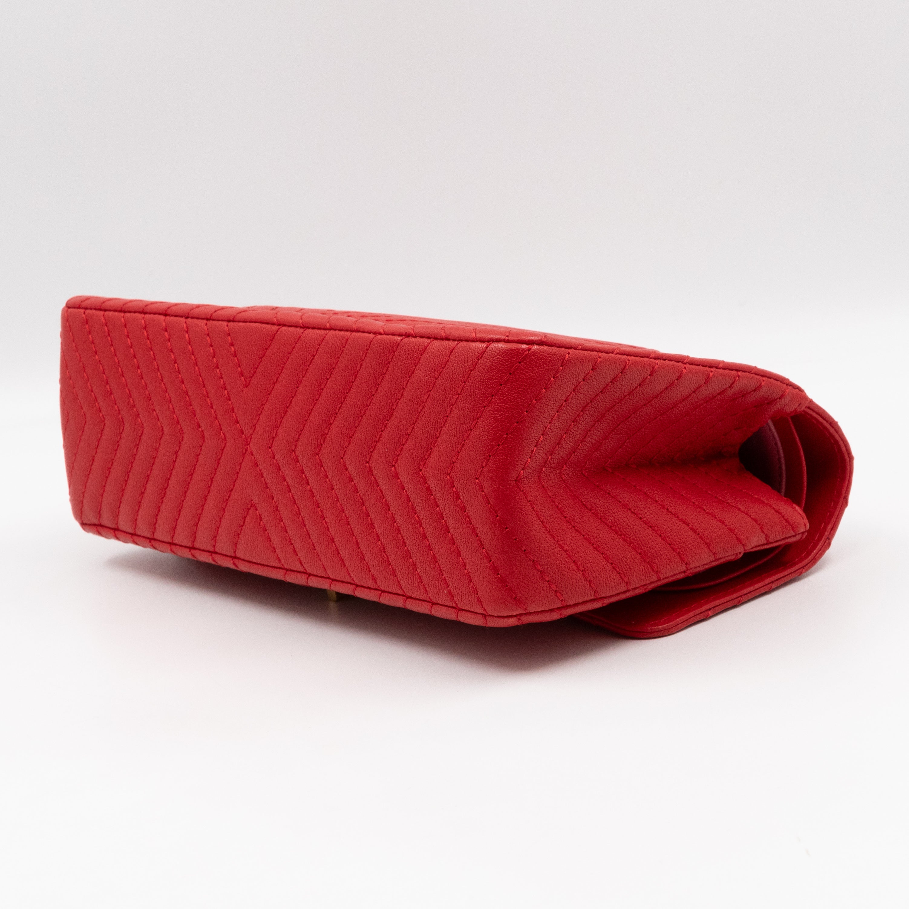 2.55 Reissue 225 Medium Red Chevron Leather