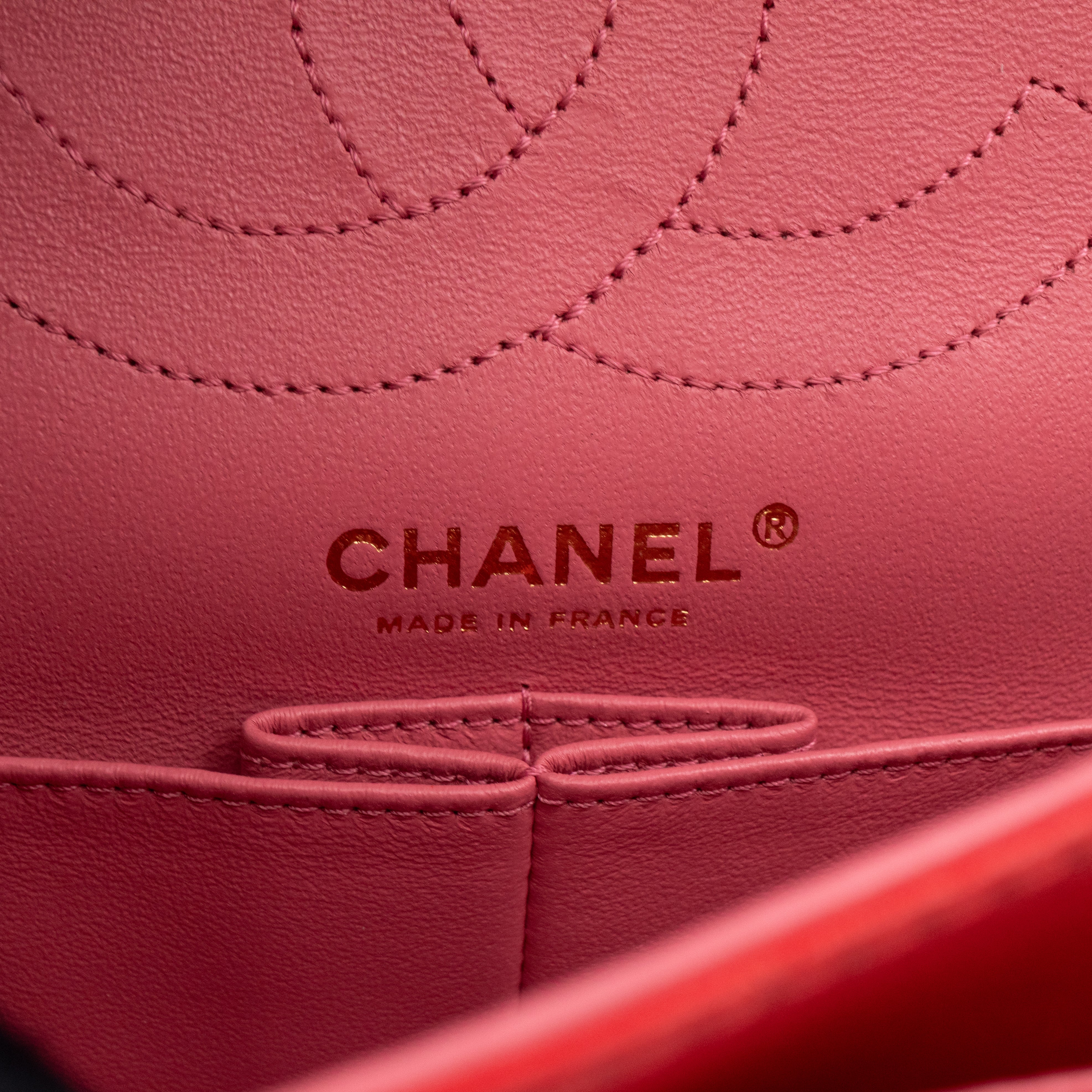 2.55 Reissue 225 Medium Red Chevron Leather