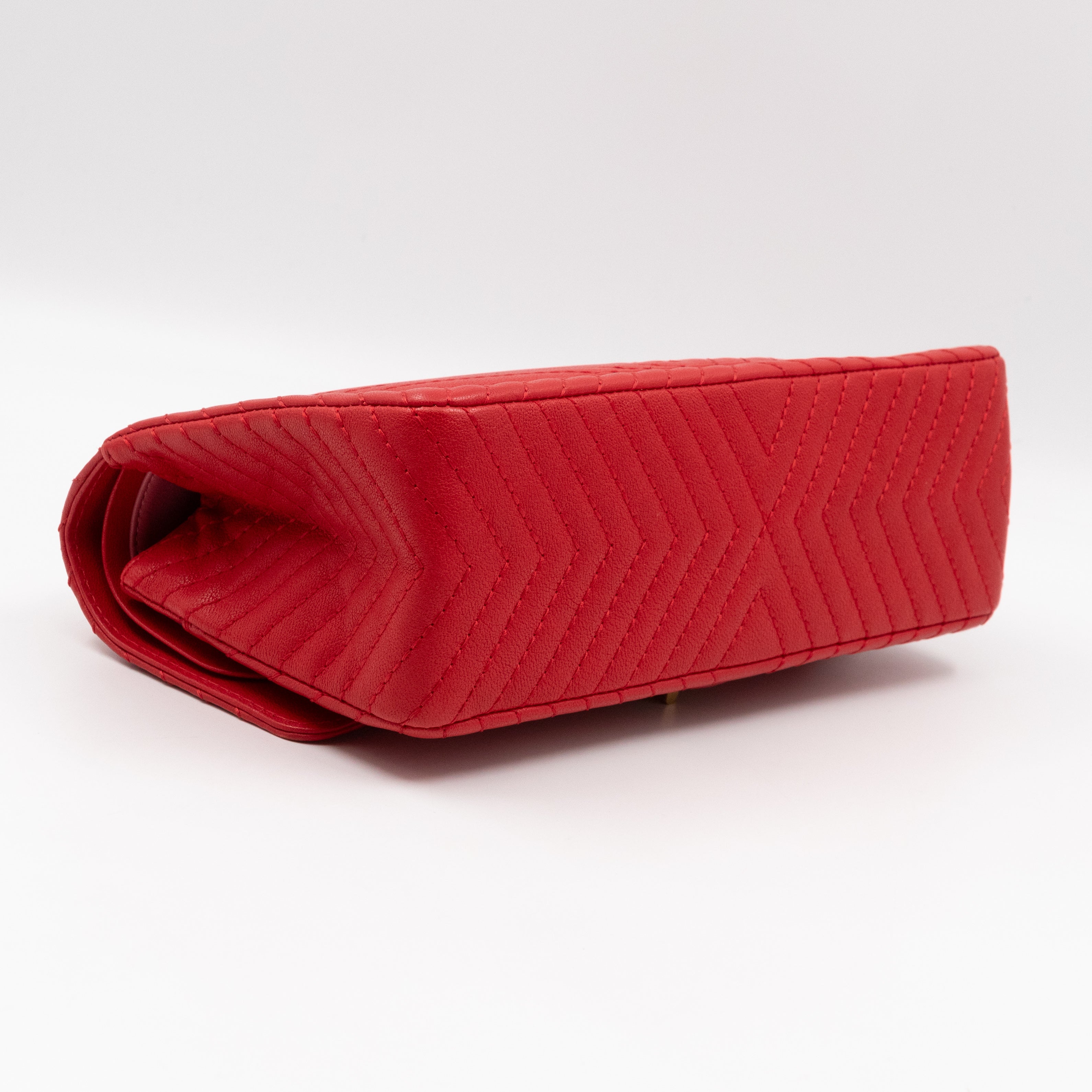 2.55 Reissue 225 Medium Red Chevron Leather