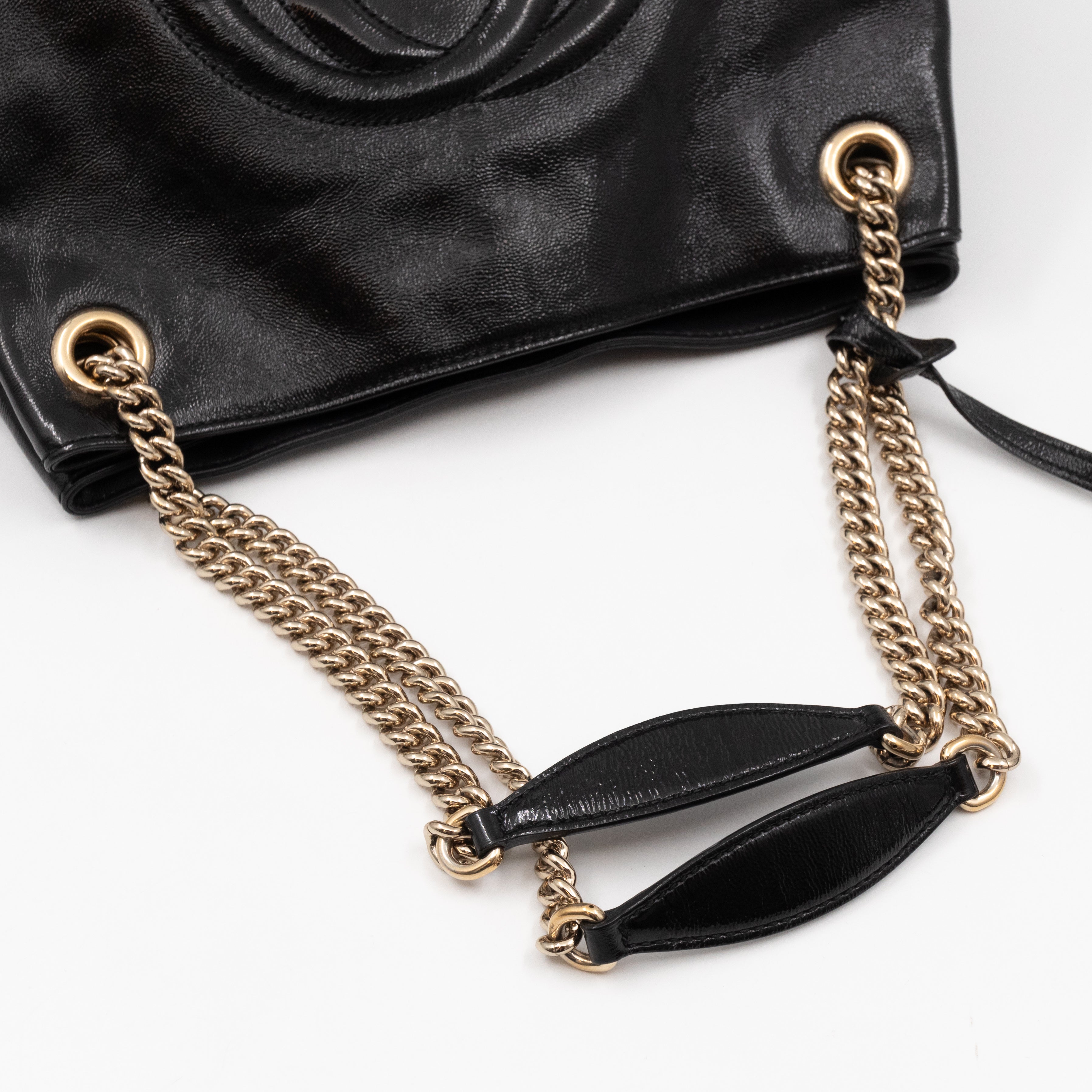 Soho Tassel Chain Tote Crumpled Black Patent Leather