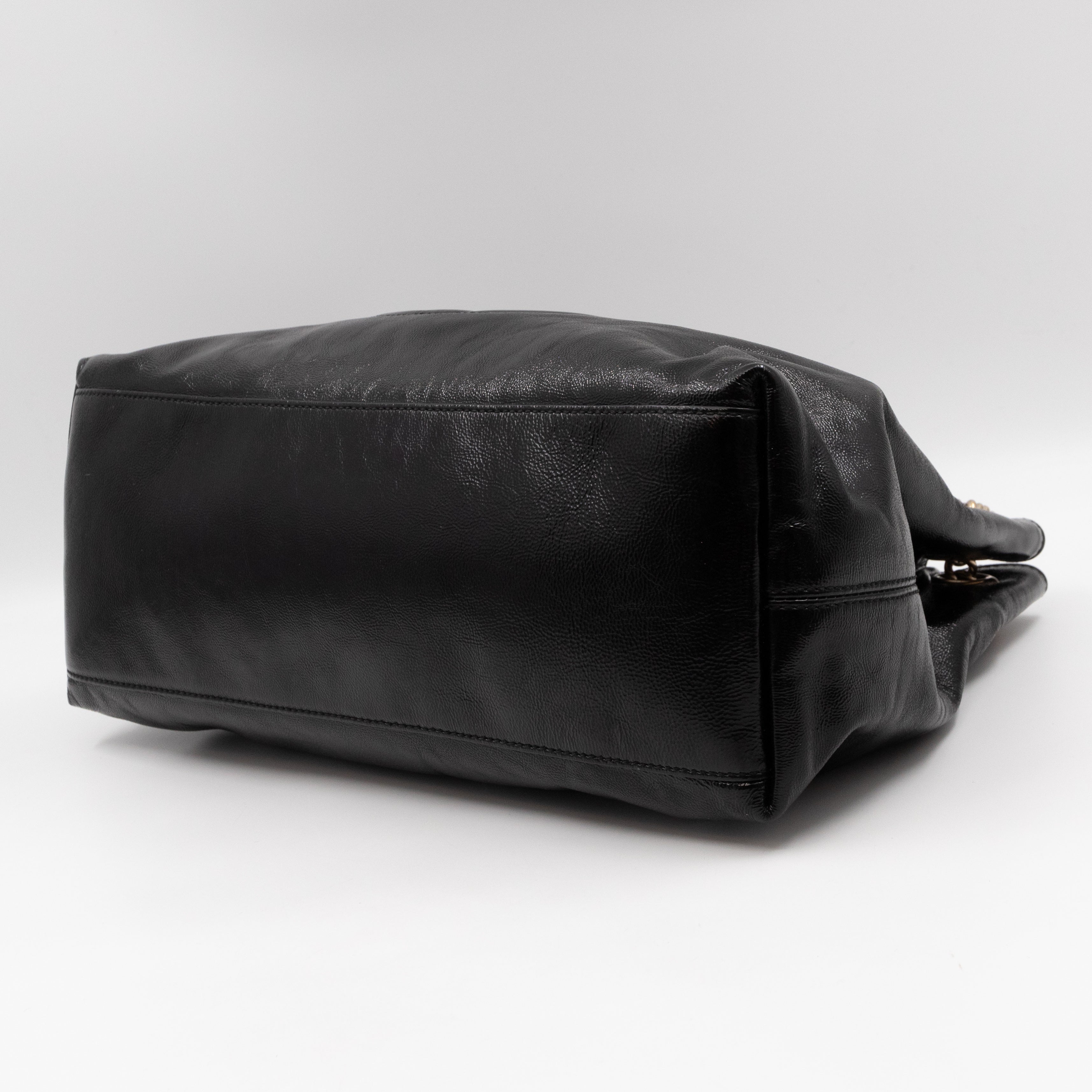 Soho Tassel Chain Tote Crumpled Black Patent Leather