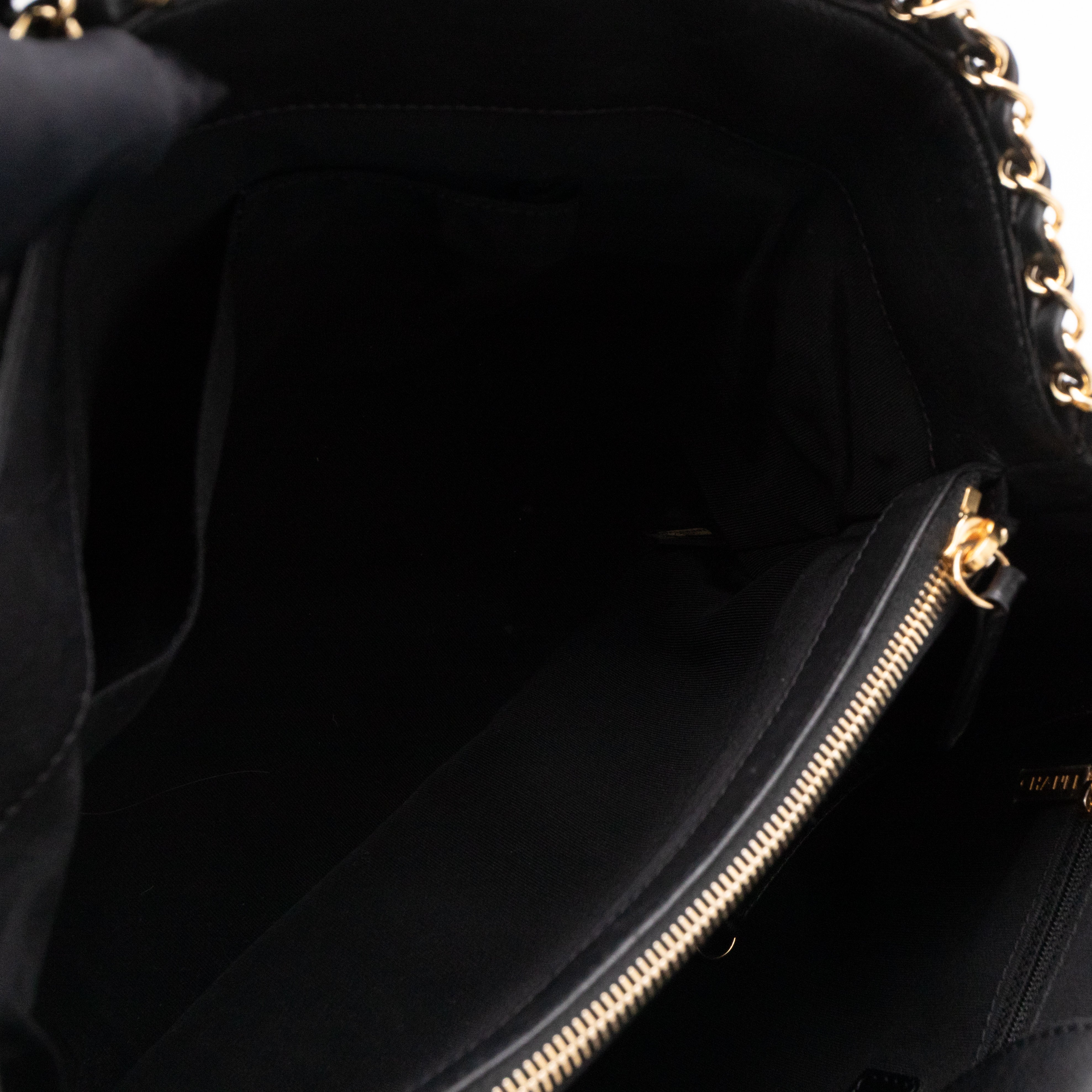 Chain Me Tote Black Calfskin Leather