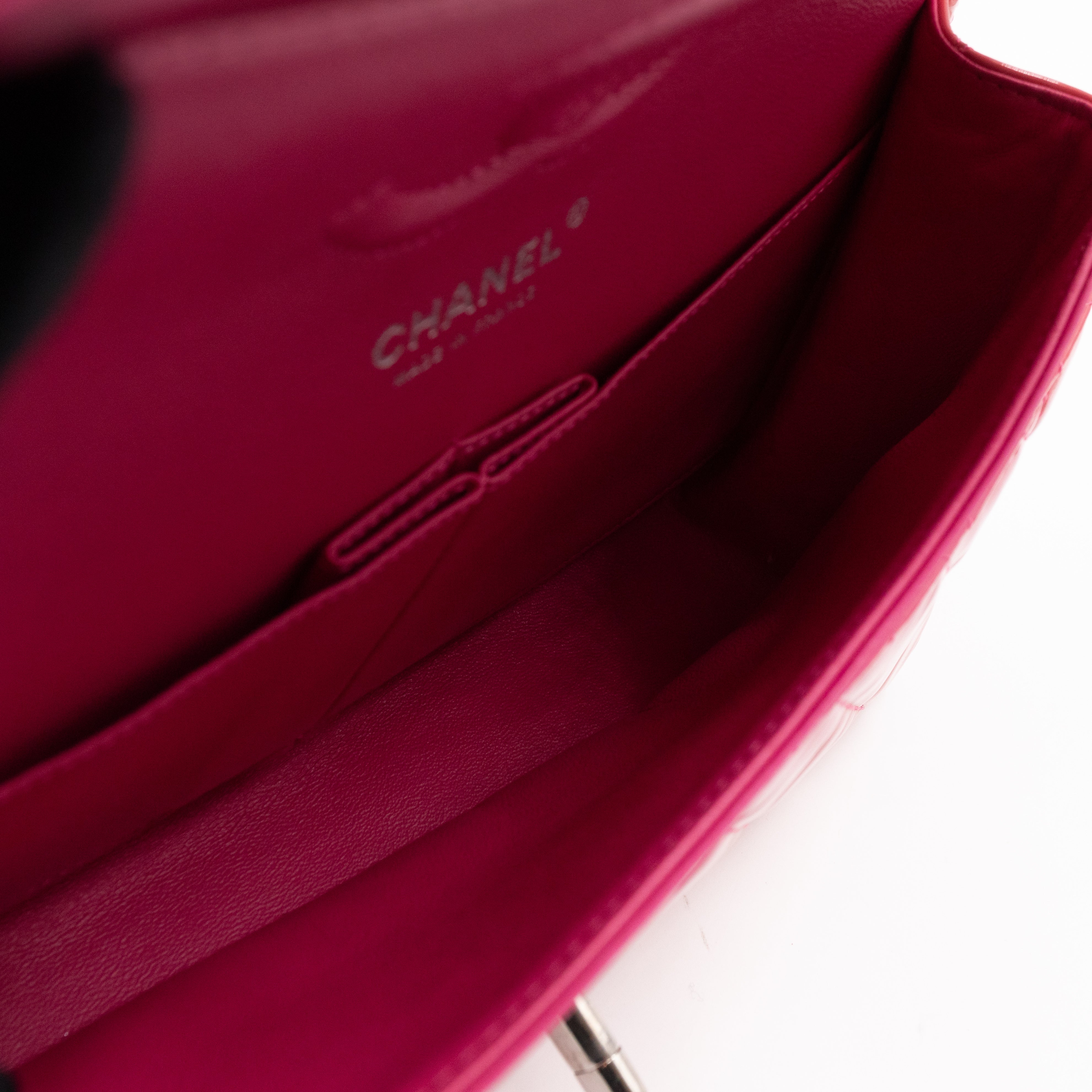 Classic Double Flap Medium Pink Patent Leather