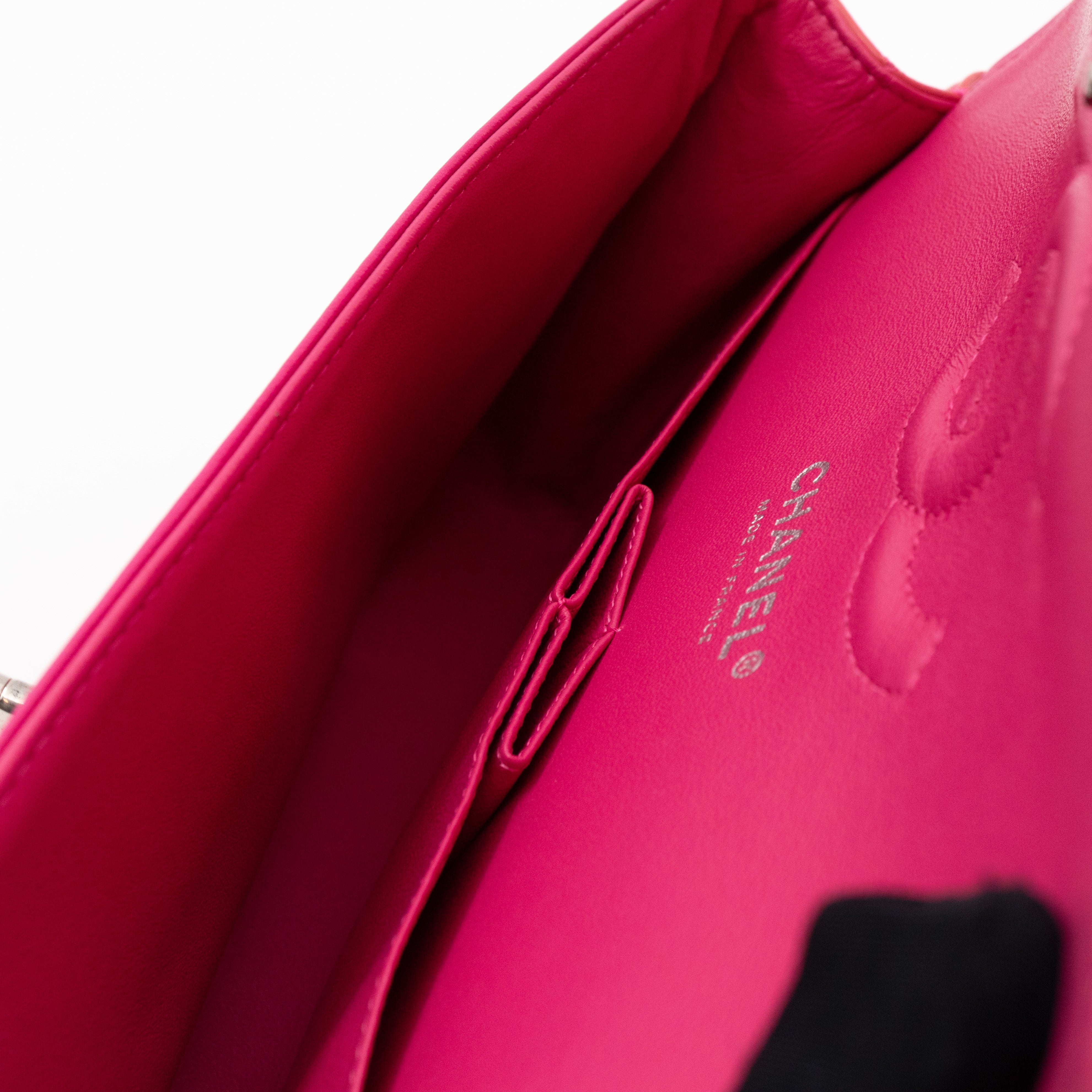 Classic Double Flap Medium Pink Patent Leather