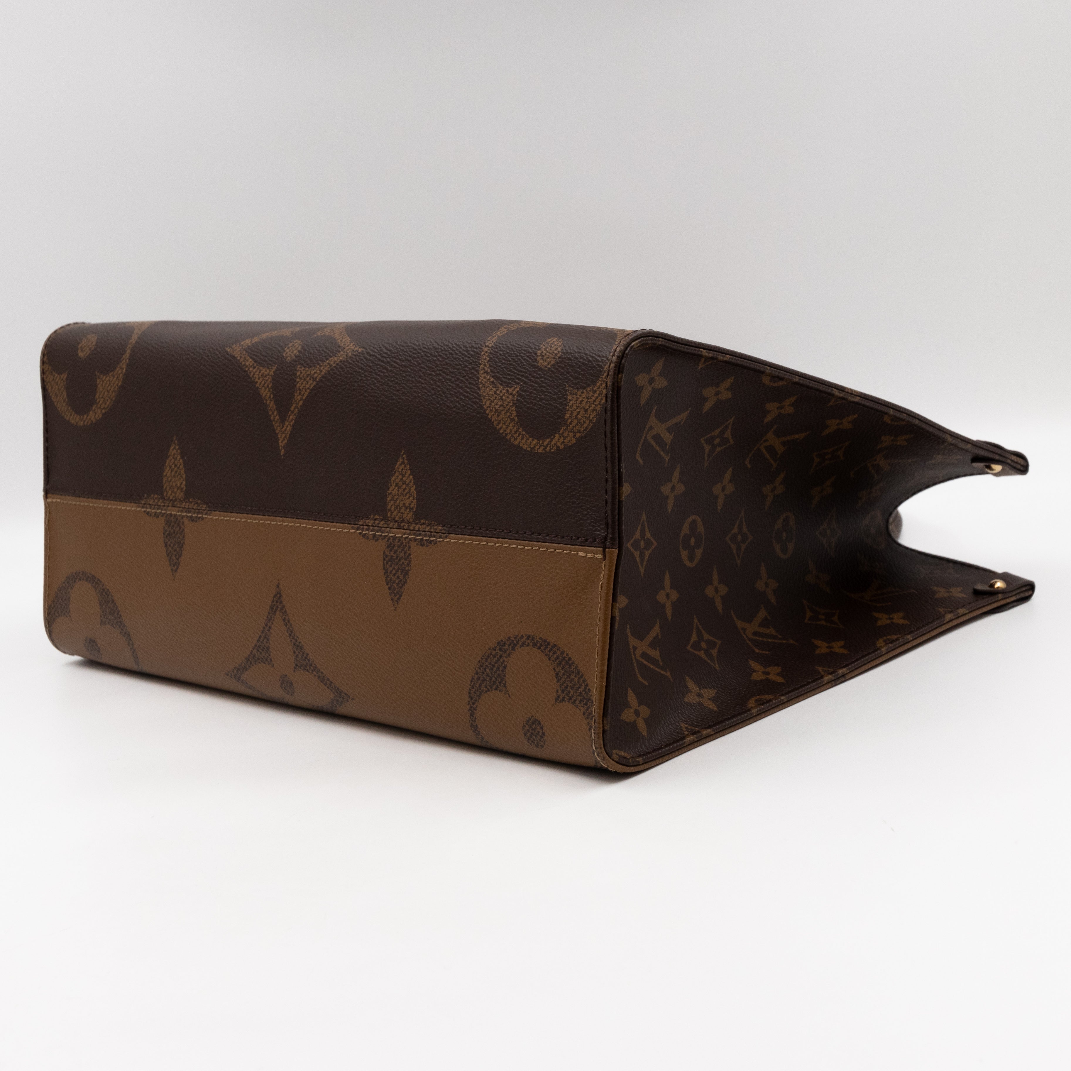 Onthego MM Monogram Reverse