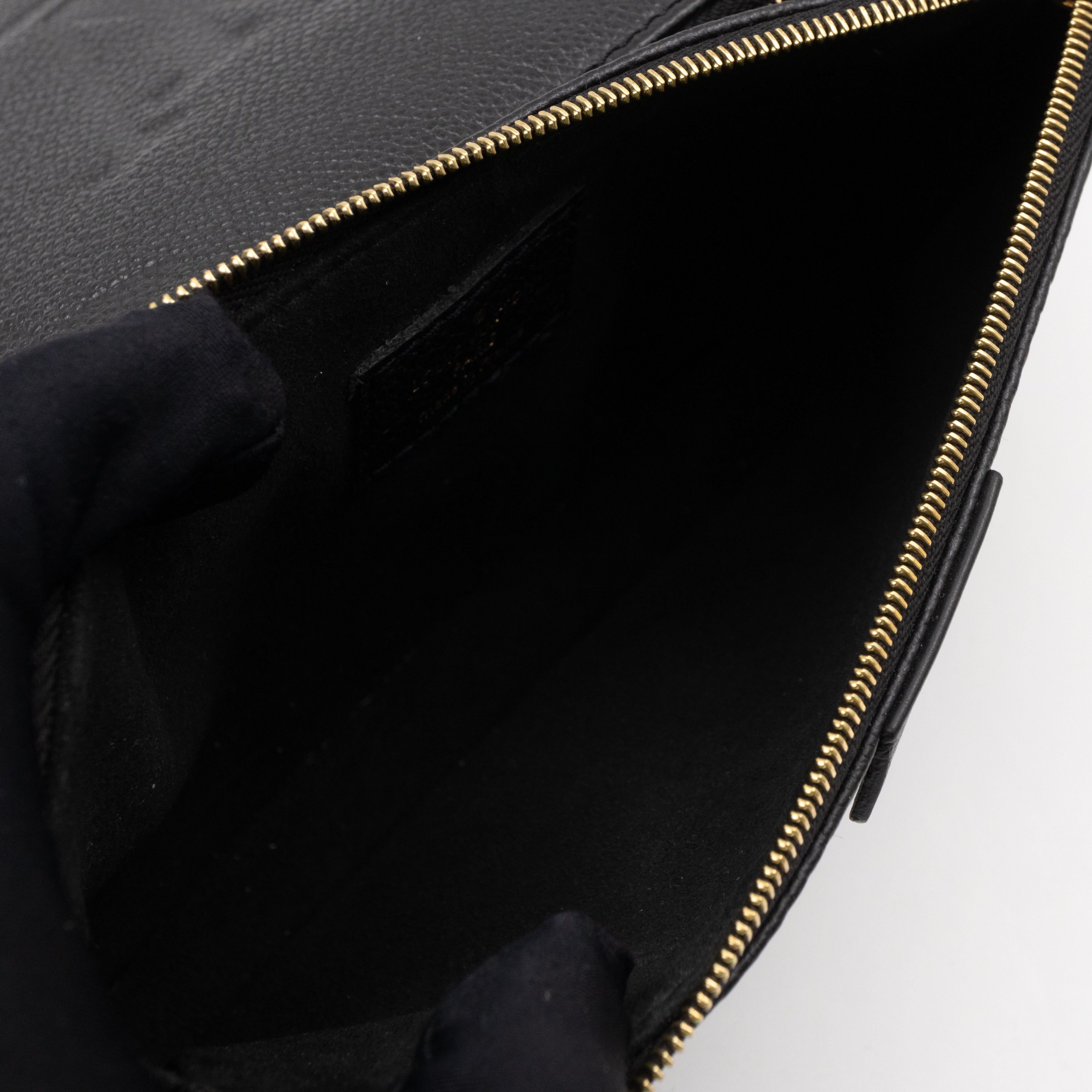 Multi Pochette Accessoires Monogram Empreinte Black