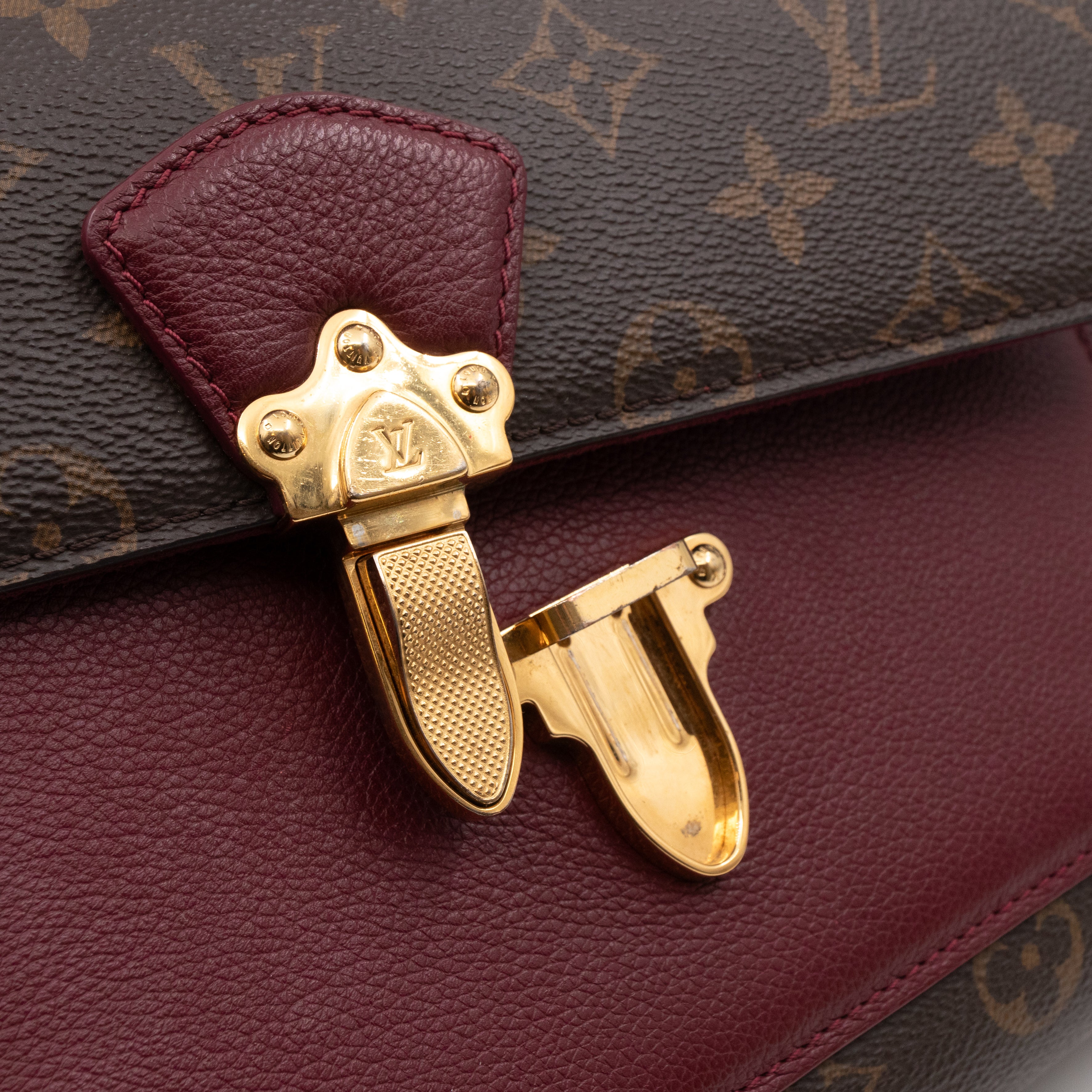 Victoire Monogram Raisin