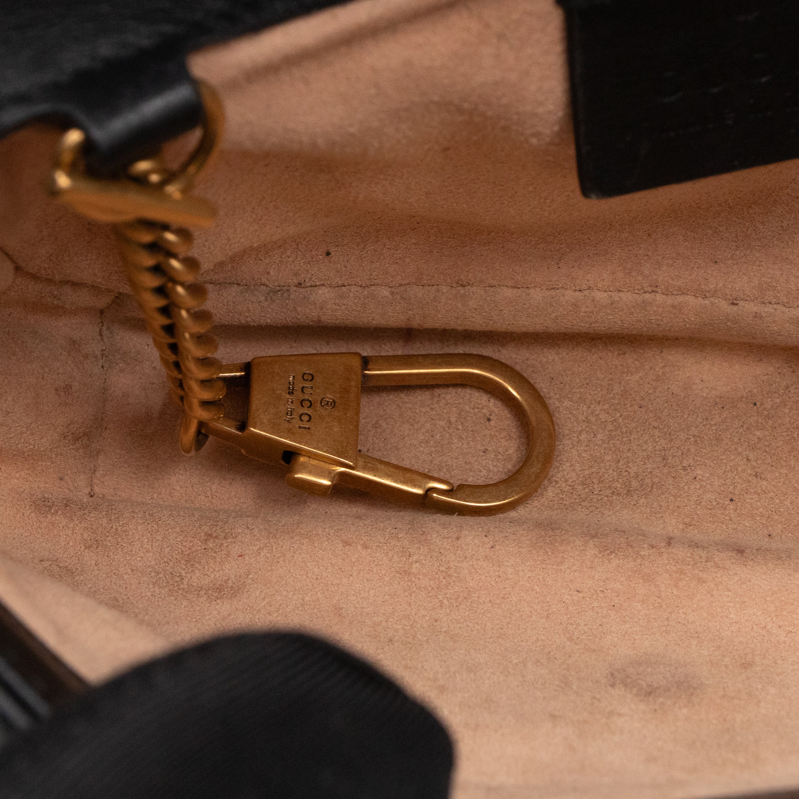 GG Marmont Flap Matelassé Super Mini Black Leather