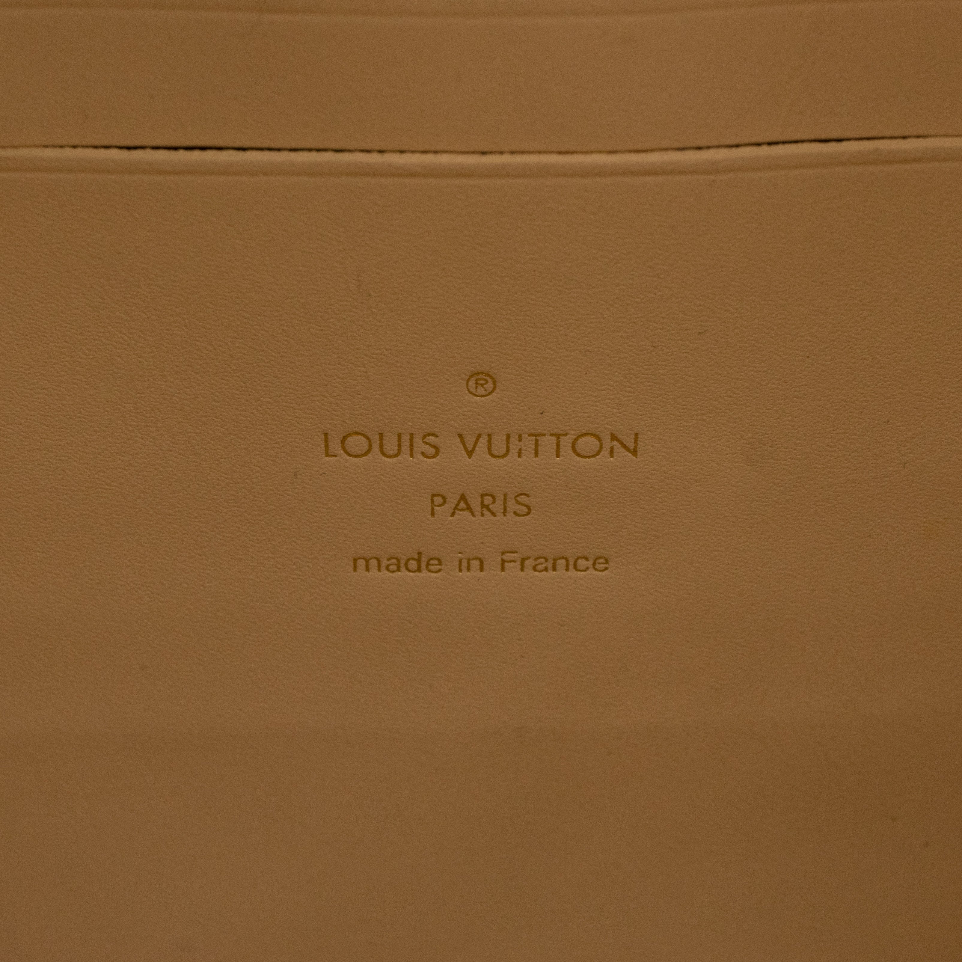 Valisette Vertical Monogram