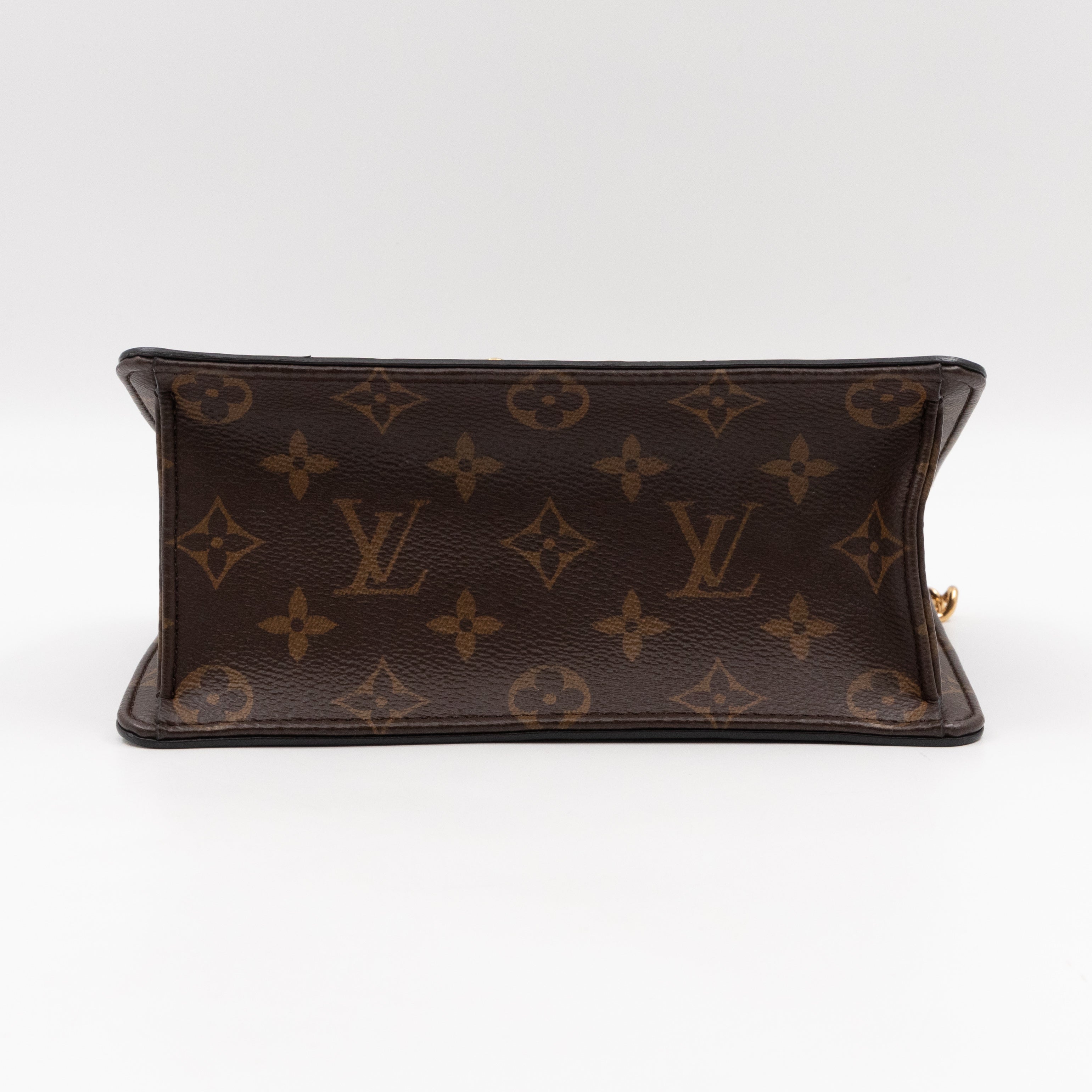 Wynwood Black Vernis Epi Monogram