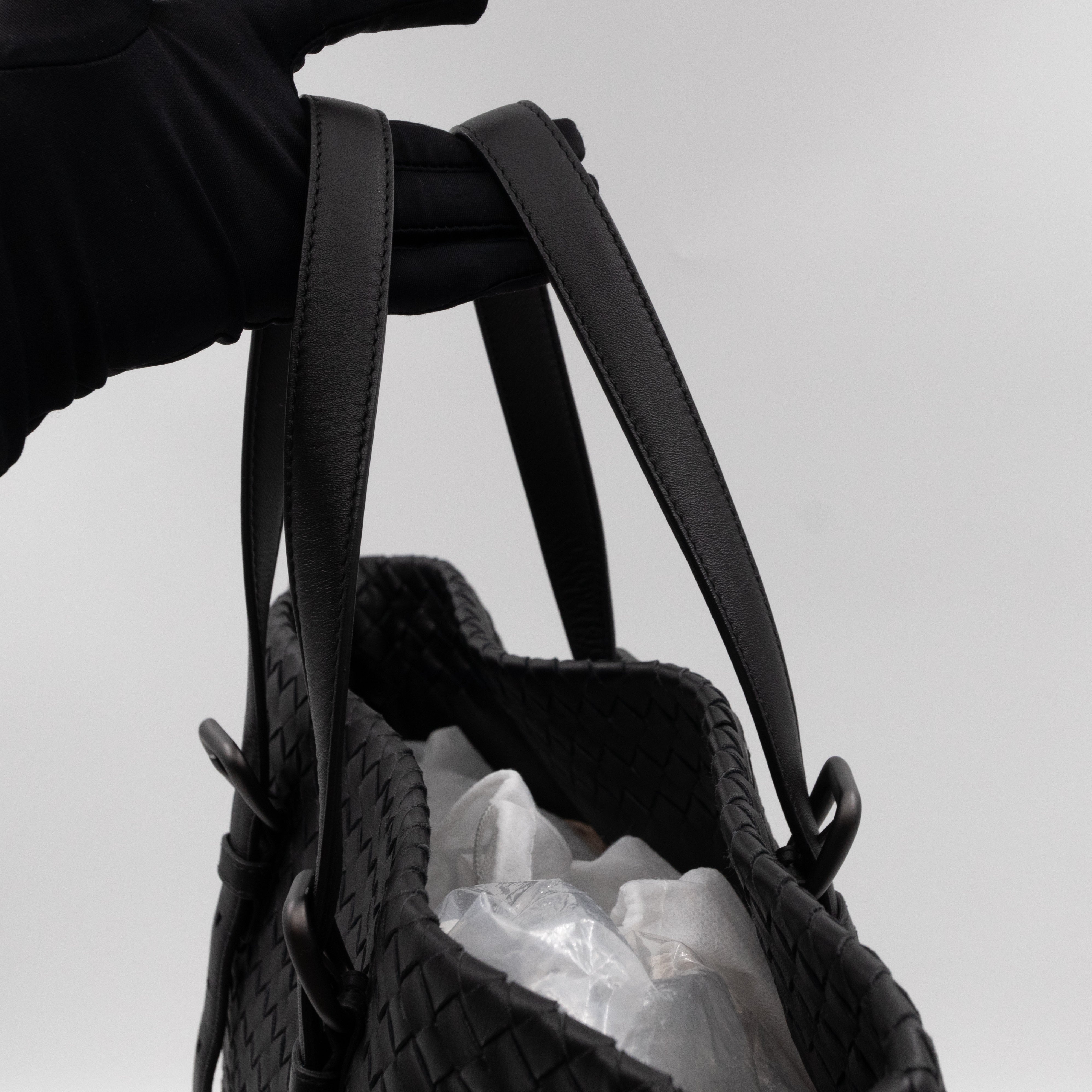Vertical Tote Small Intrecciato Black Leather