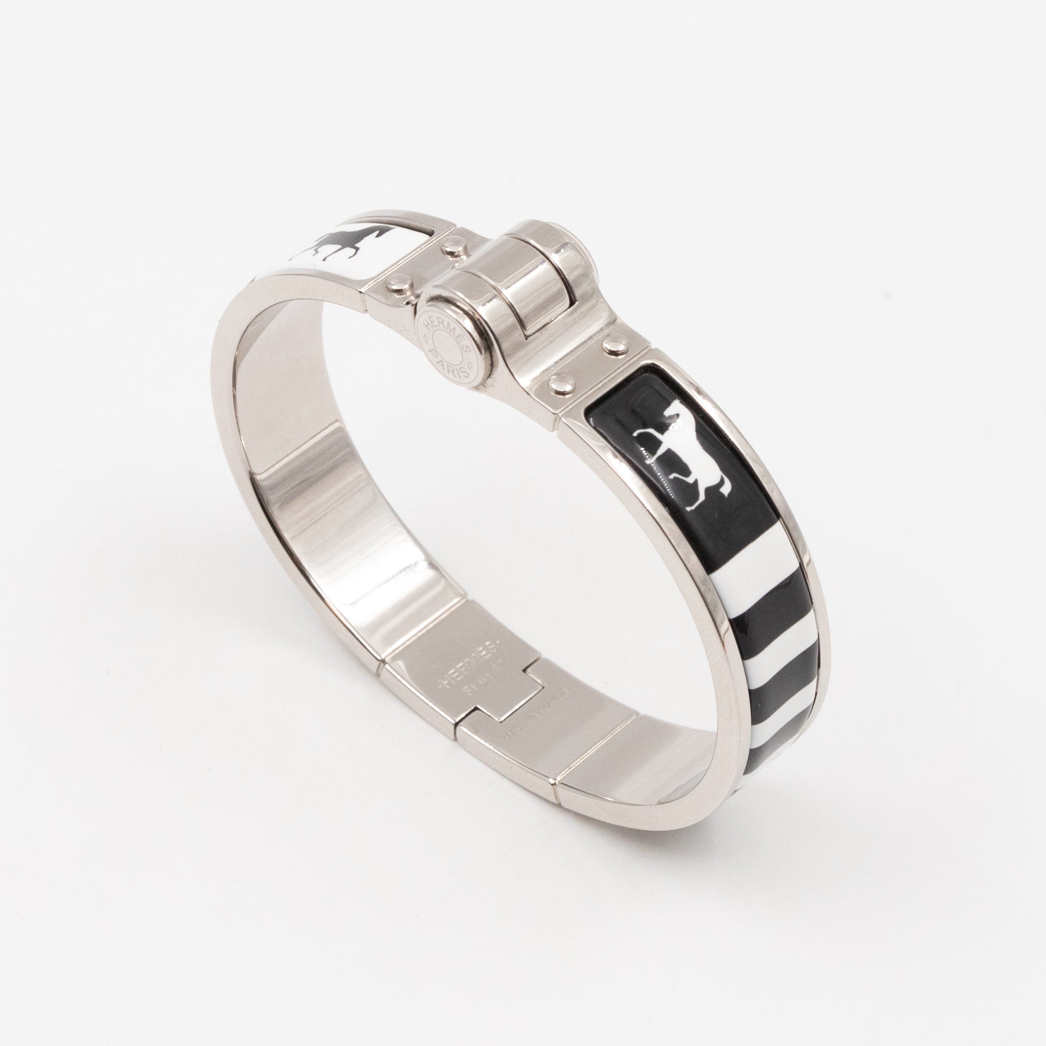 Enamel Hinged Bracelet M Positif Negatif