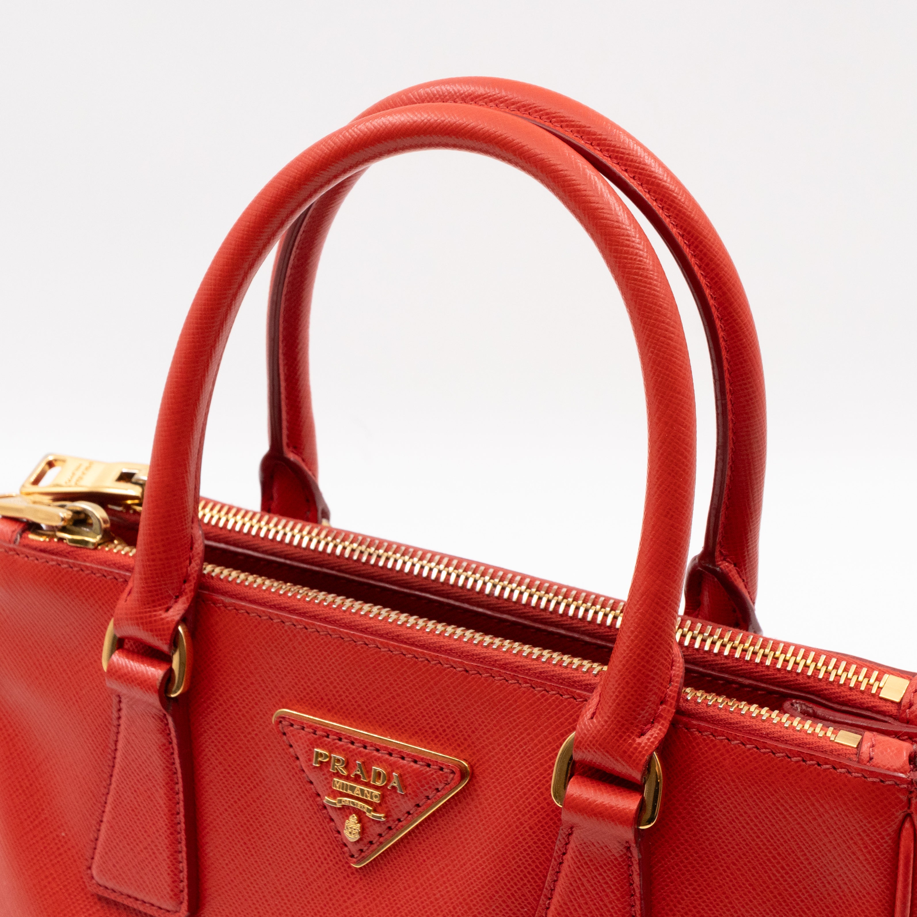 Galleria Small Double Zip Fiery Red Saffiano