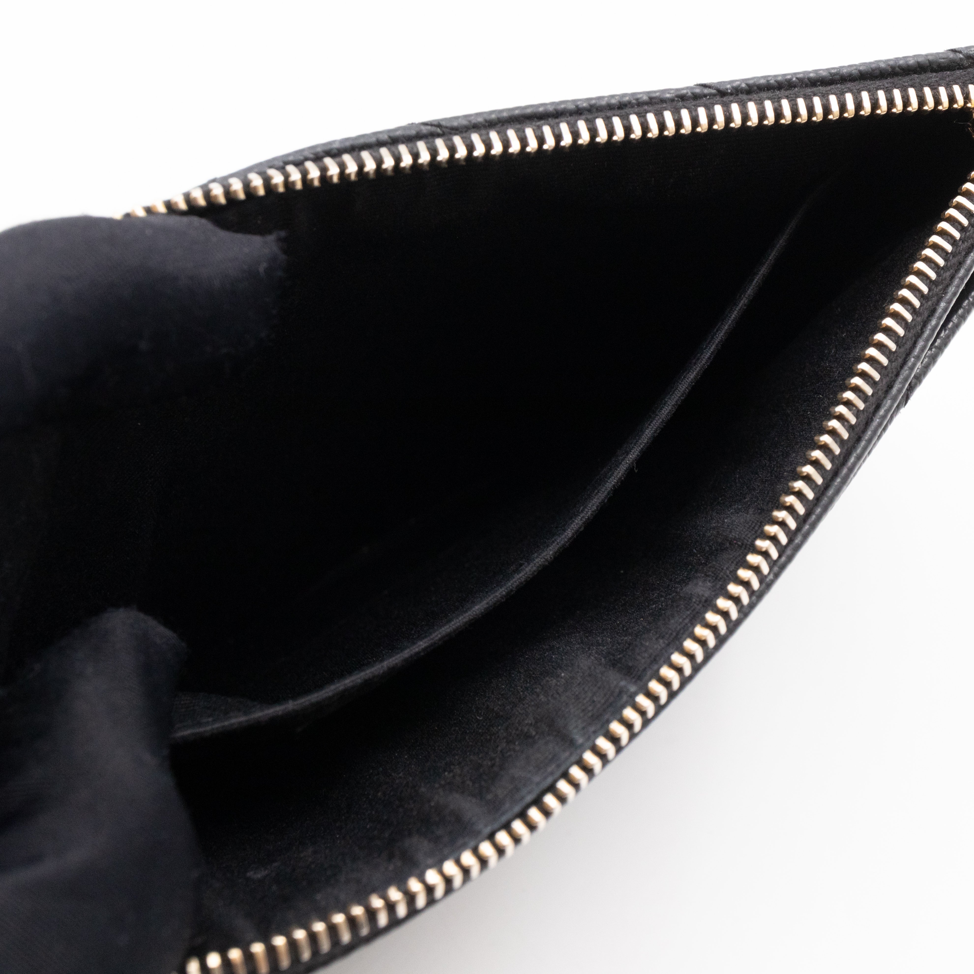 Zipped Pouch Chevron Grained Leather Black