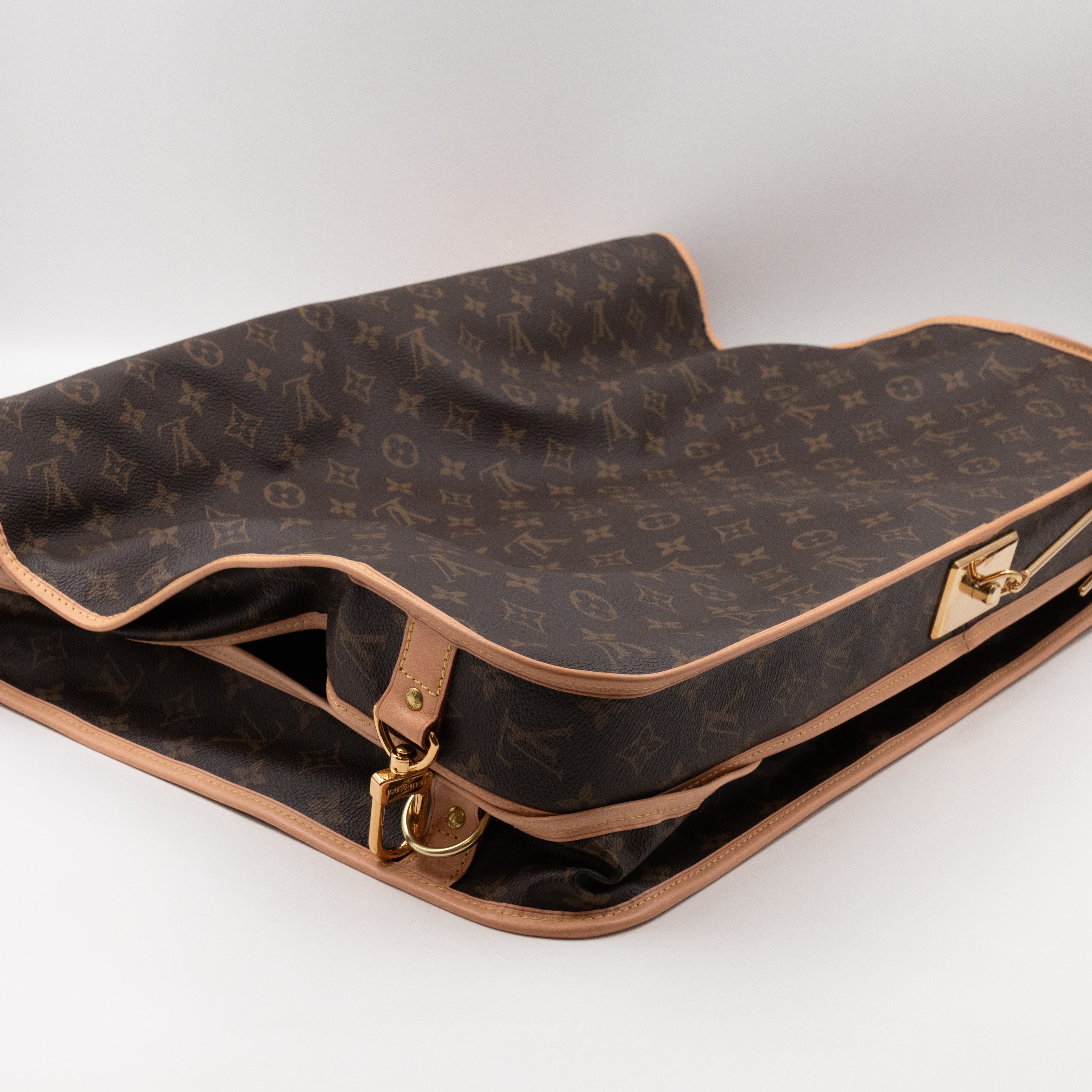 Portable Cabin NM Monogram