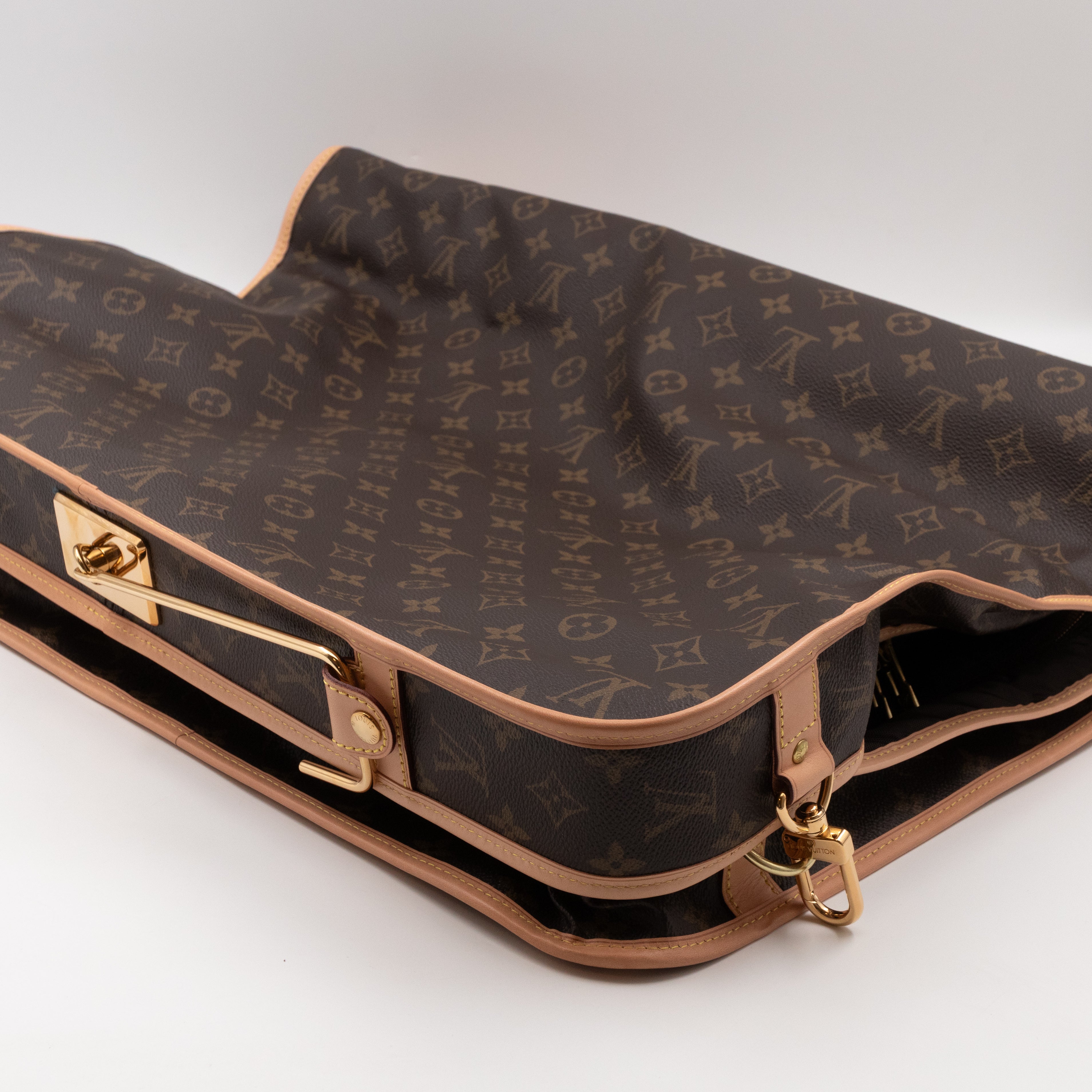 Portable Cabin NM Monogram
