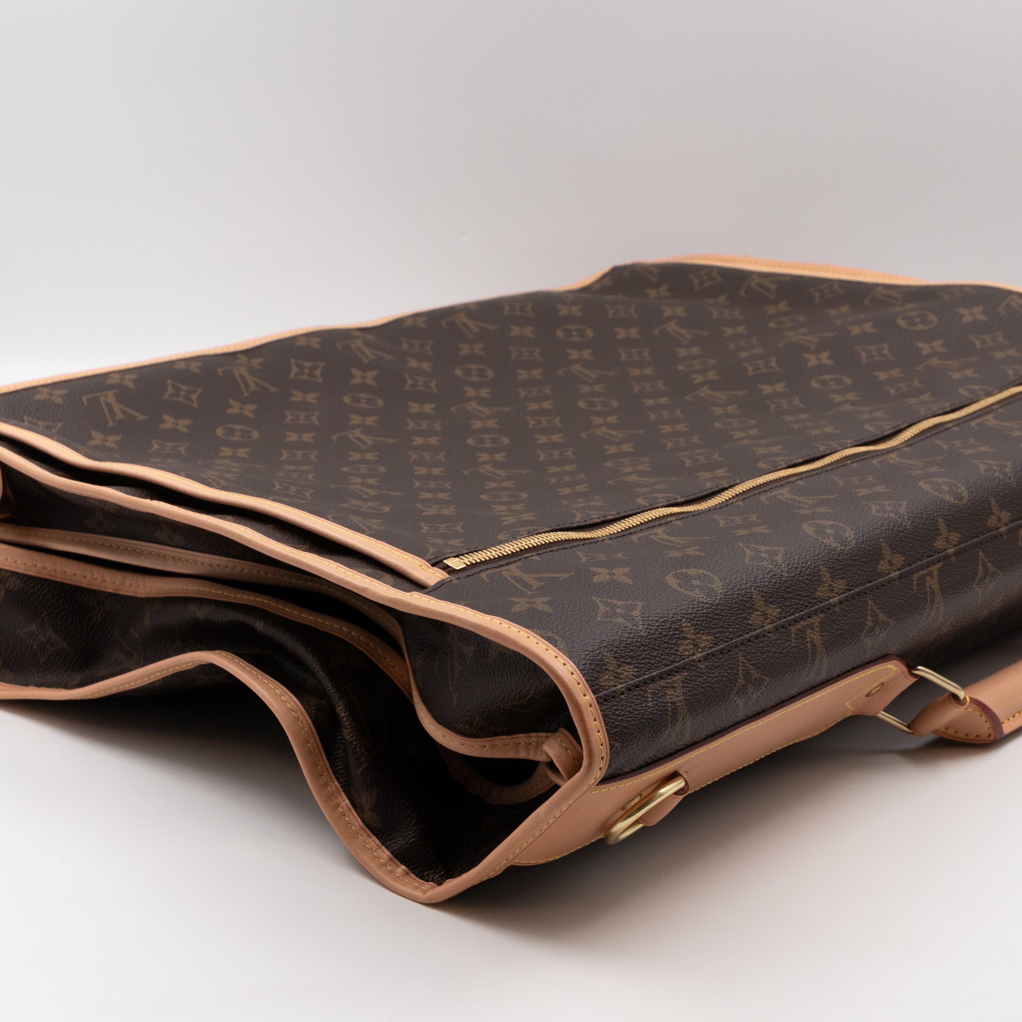 Portable Cabin NM Monogram