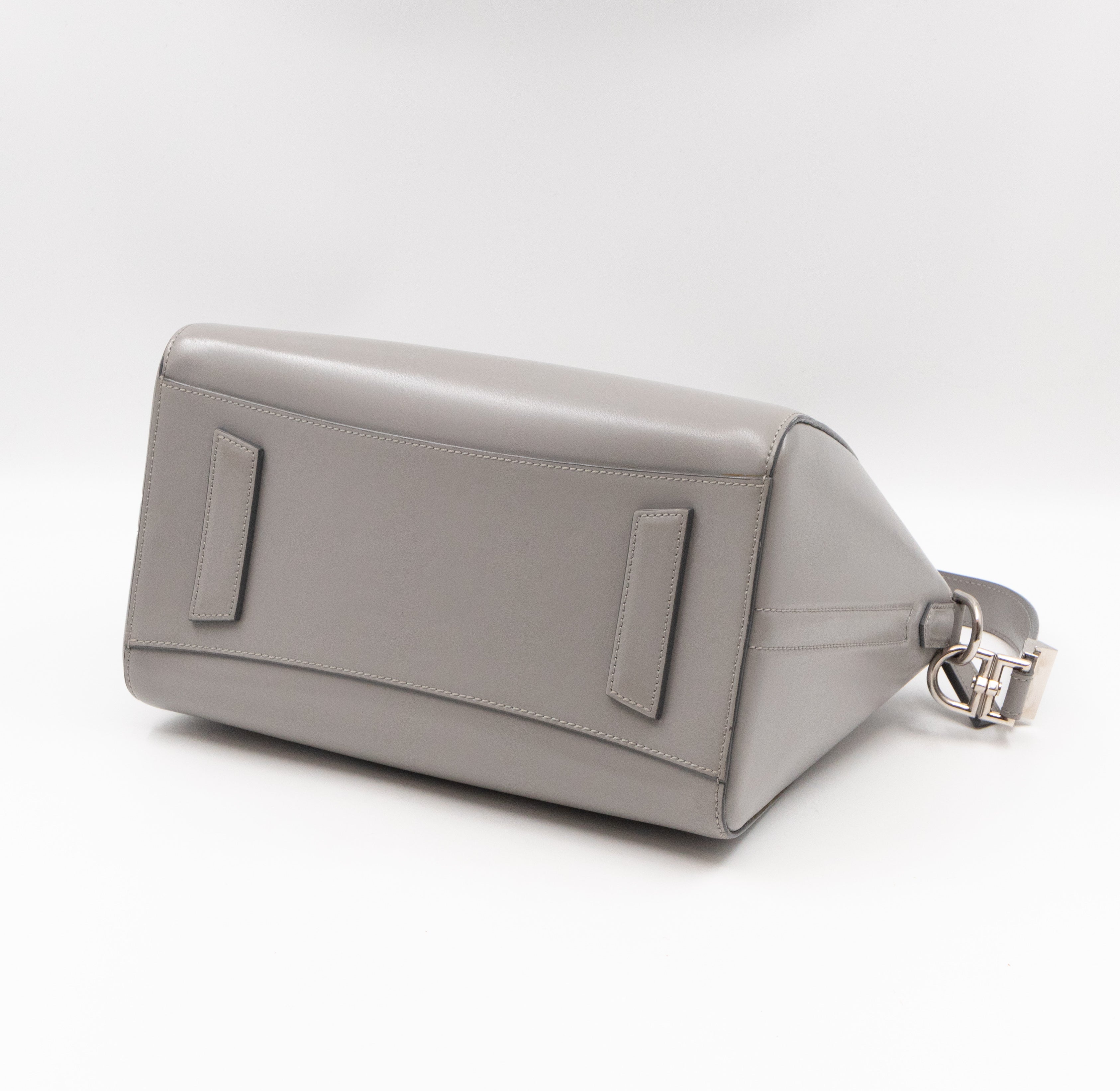 Antigona Small Smooth Grey Leather
