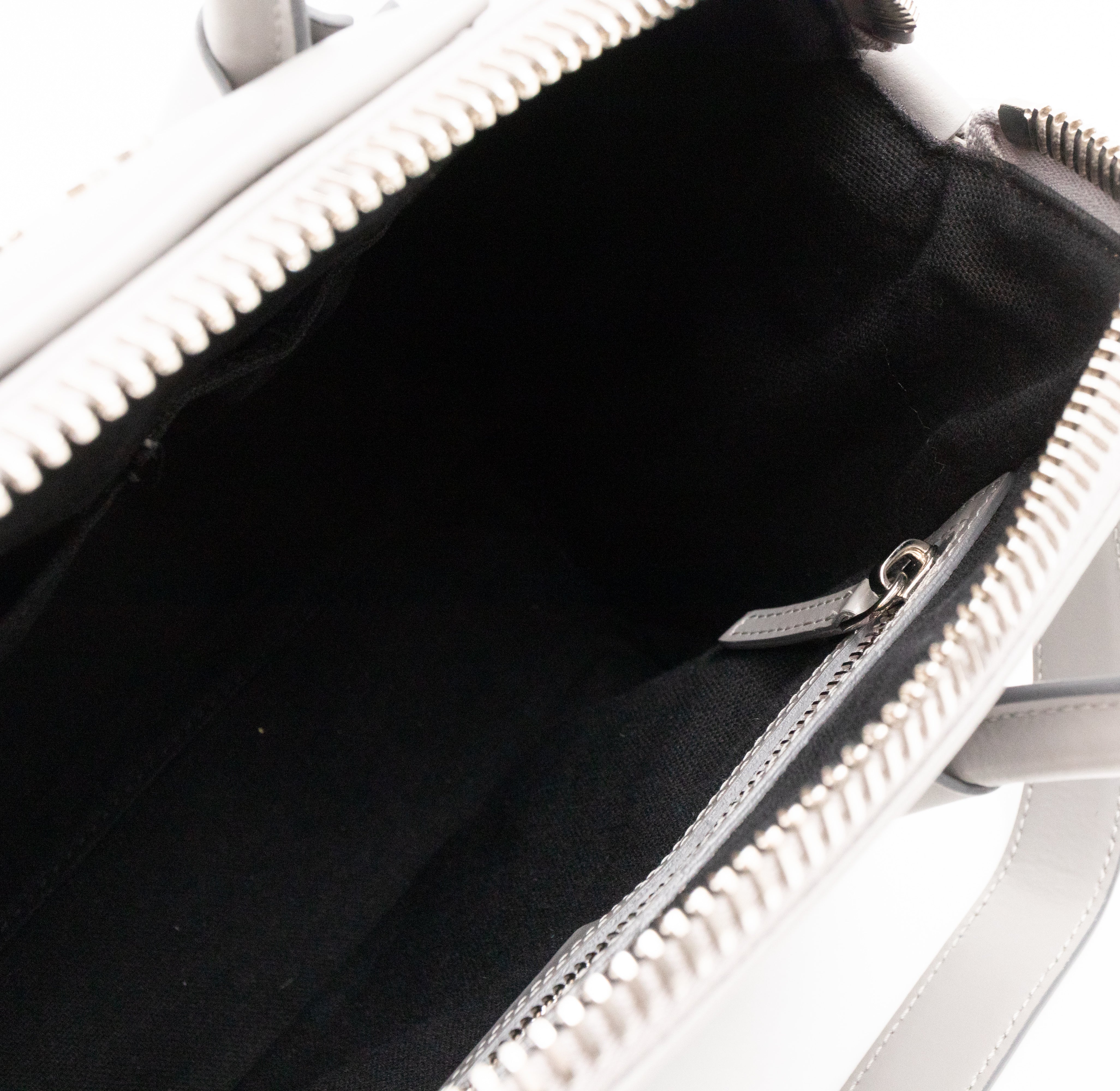 Antigona Small Smooth Grey Leather