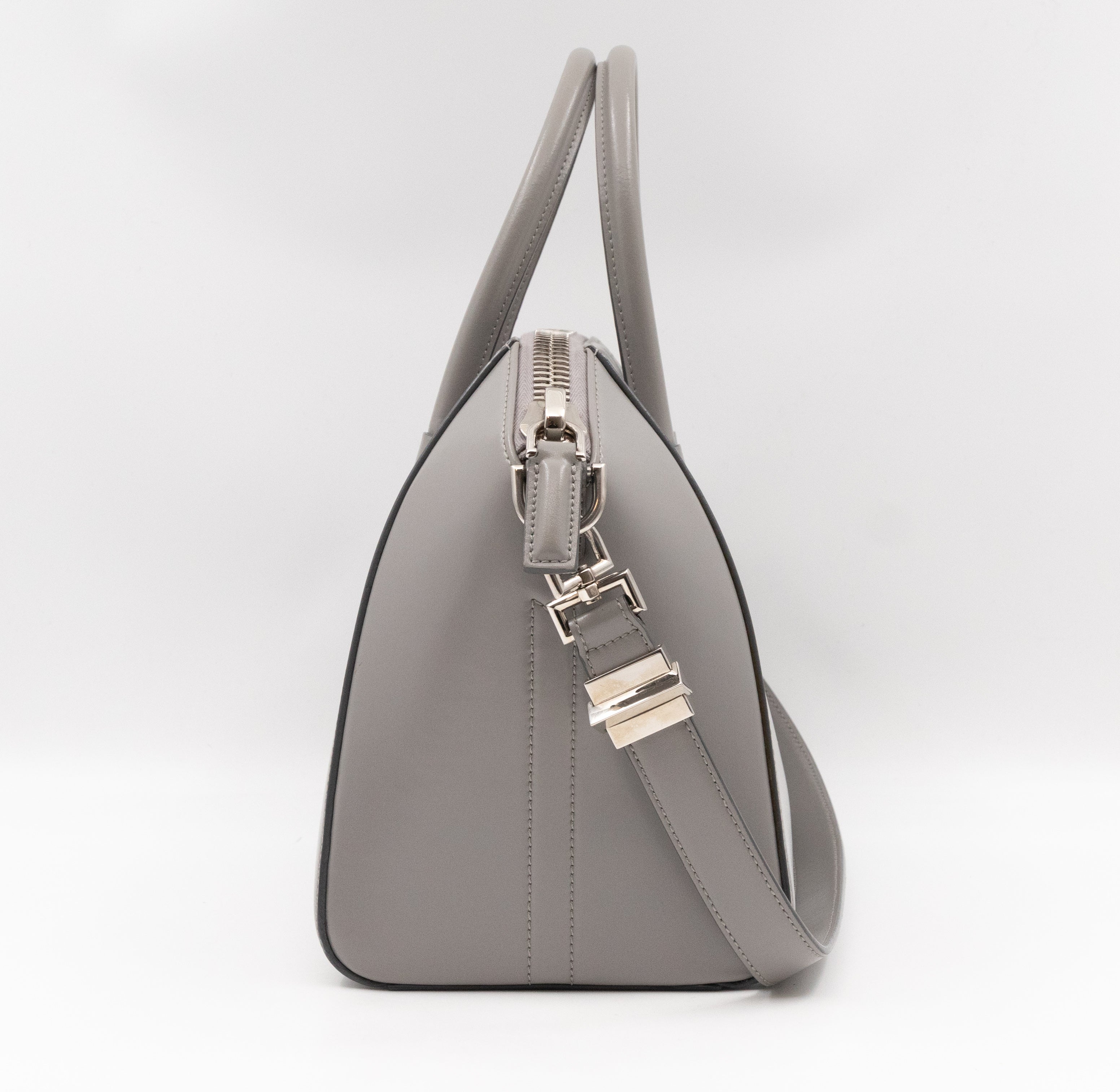 Antigona Small Smooth Grey Leather