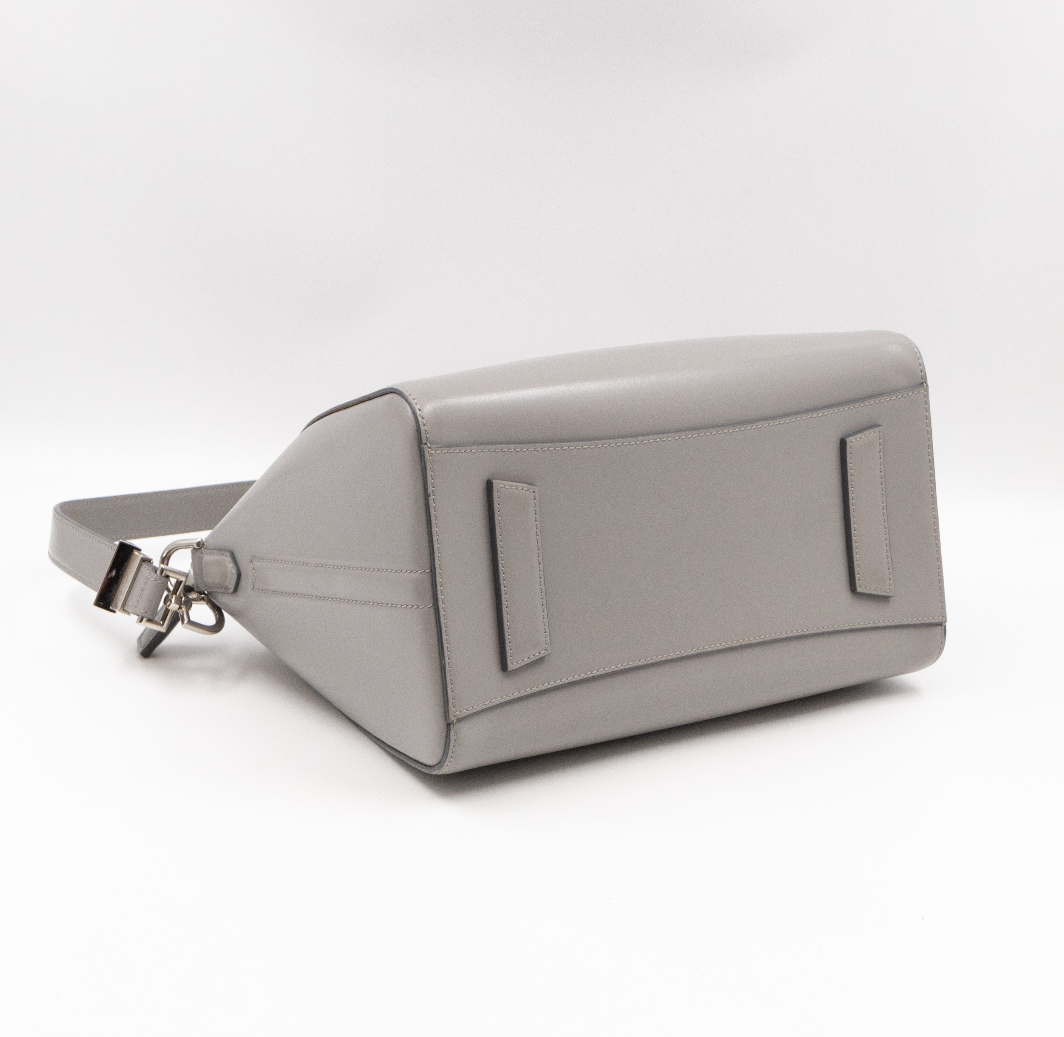 Antigona Small Smooth Grey Leather