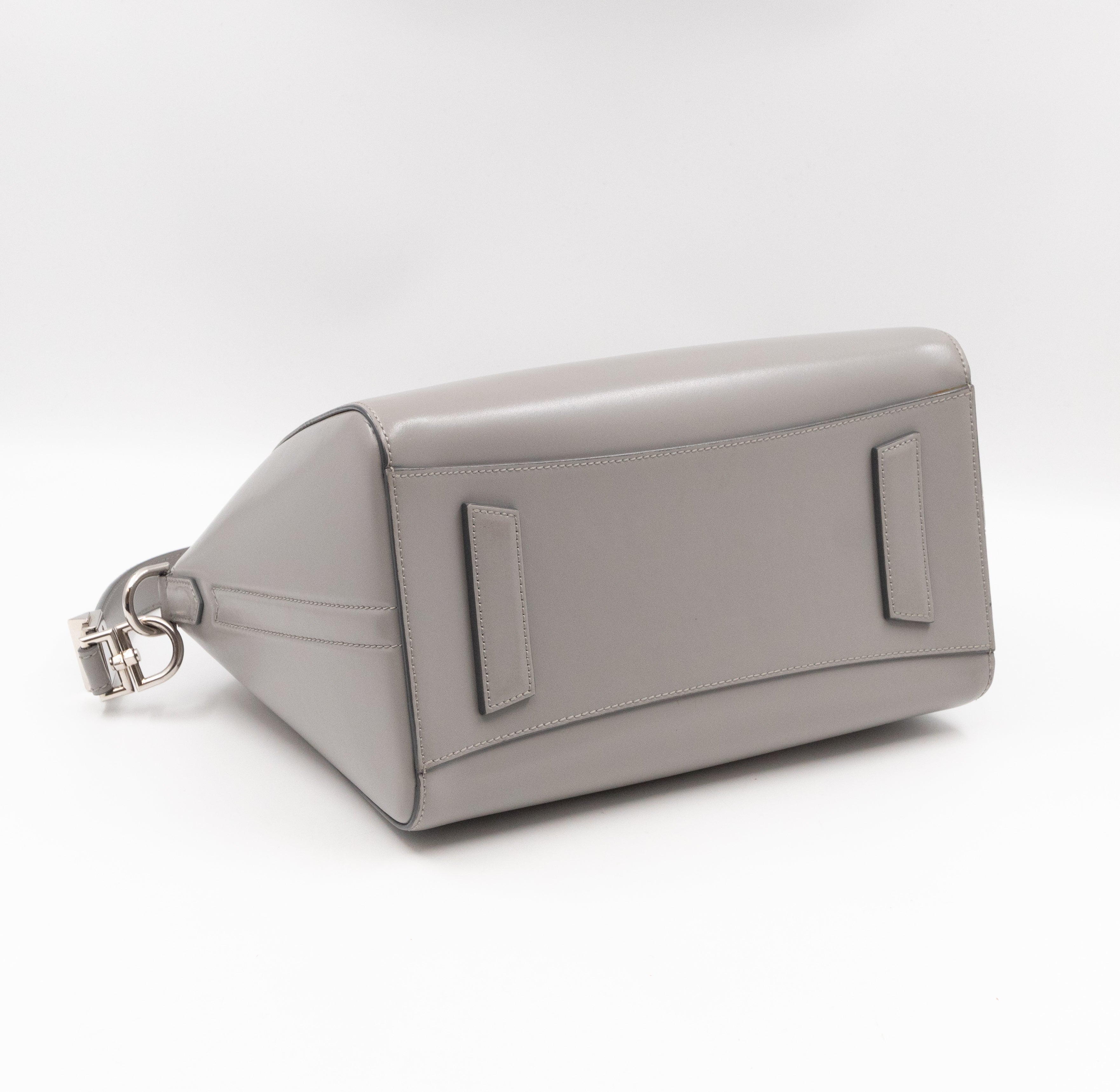 Antigona Small Smooth Grey Leather