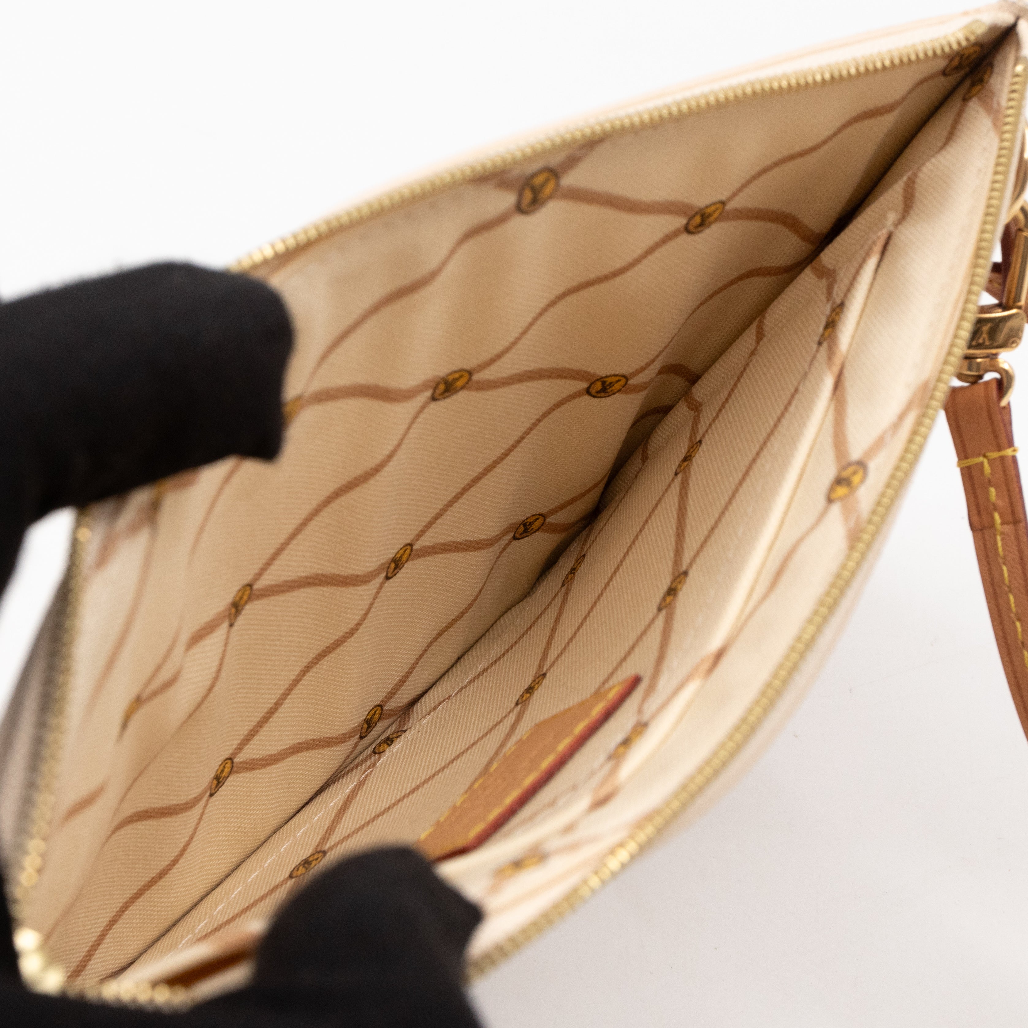 Neverfull Pochette Damier Azur Summer Trunk